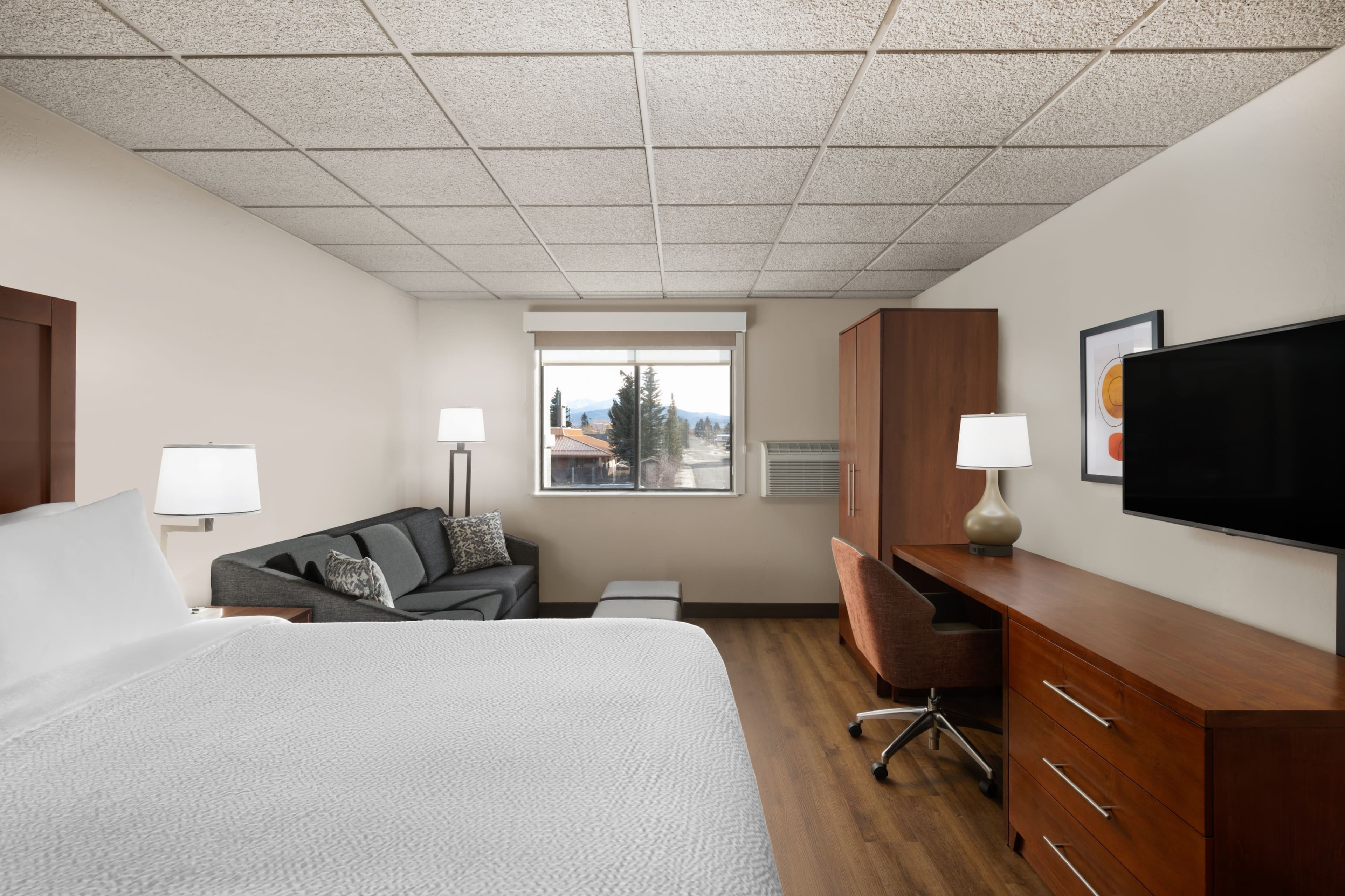 Garner Hotel Butte — 11