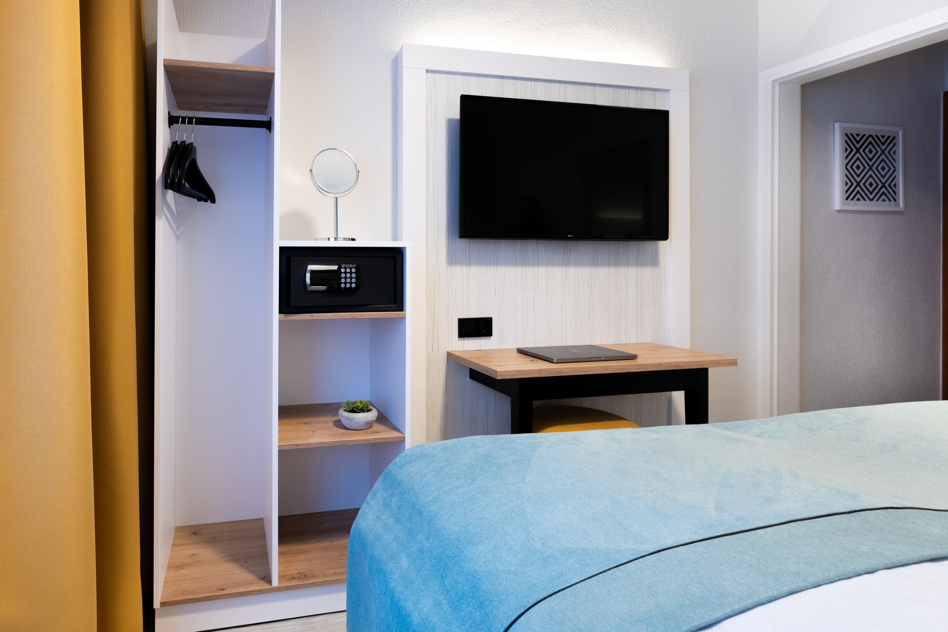 Standard Room - Image 8
