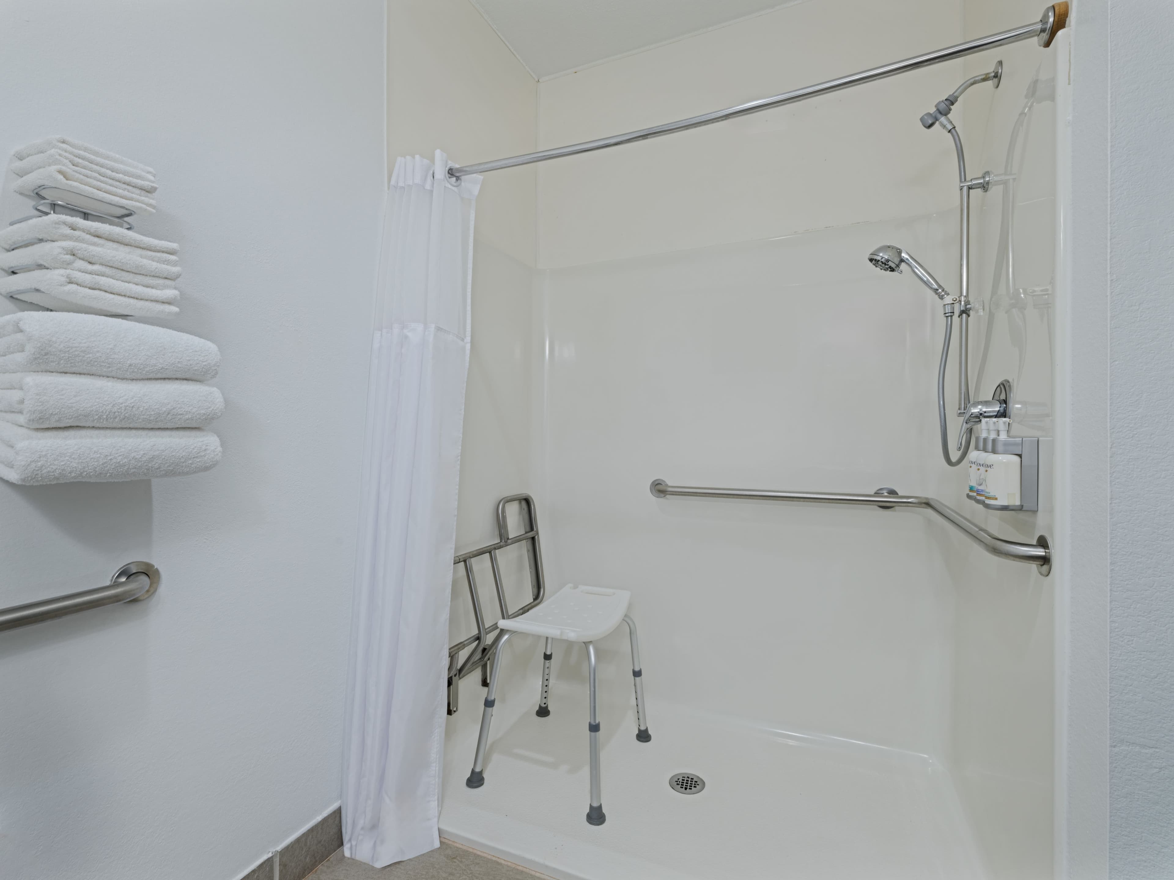 Garner Hotel Decatur - Forsyth — 12
