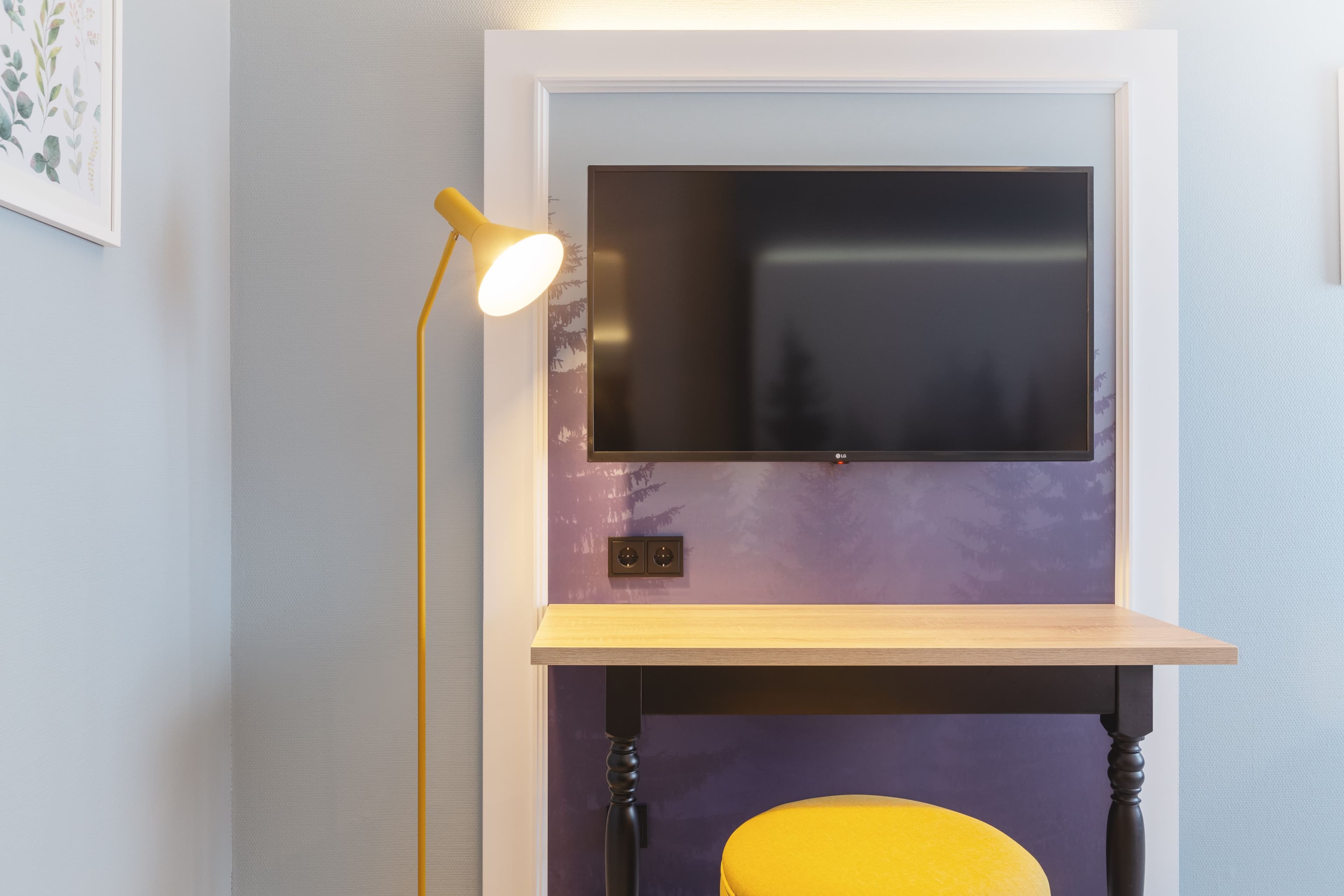 Cosy Room - Image 13