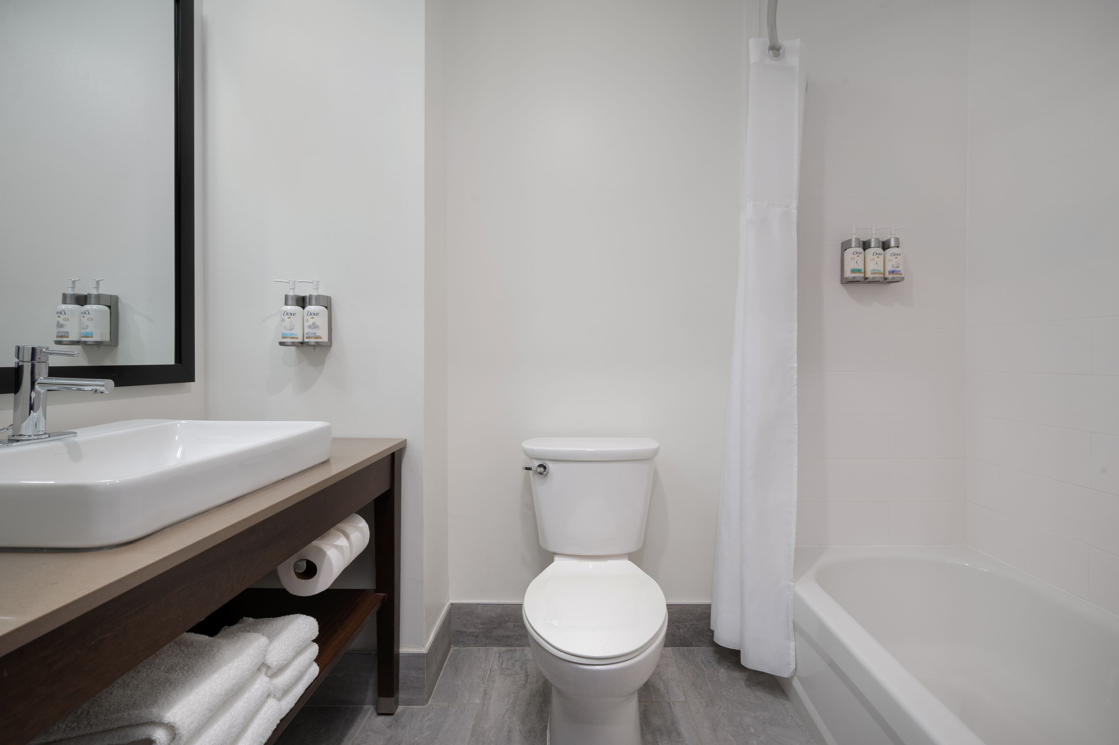 Garner Hotel Evansville East — 16