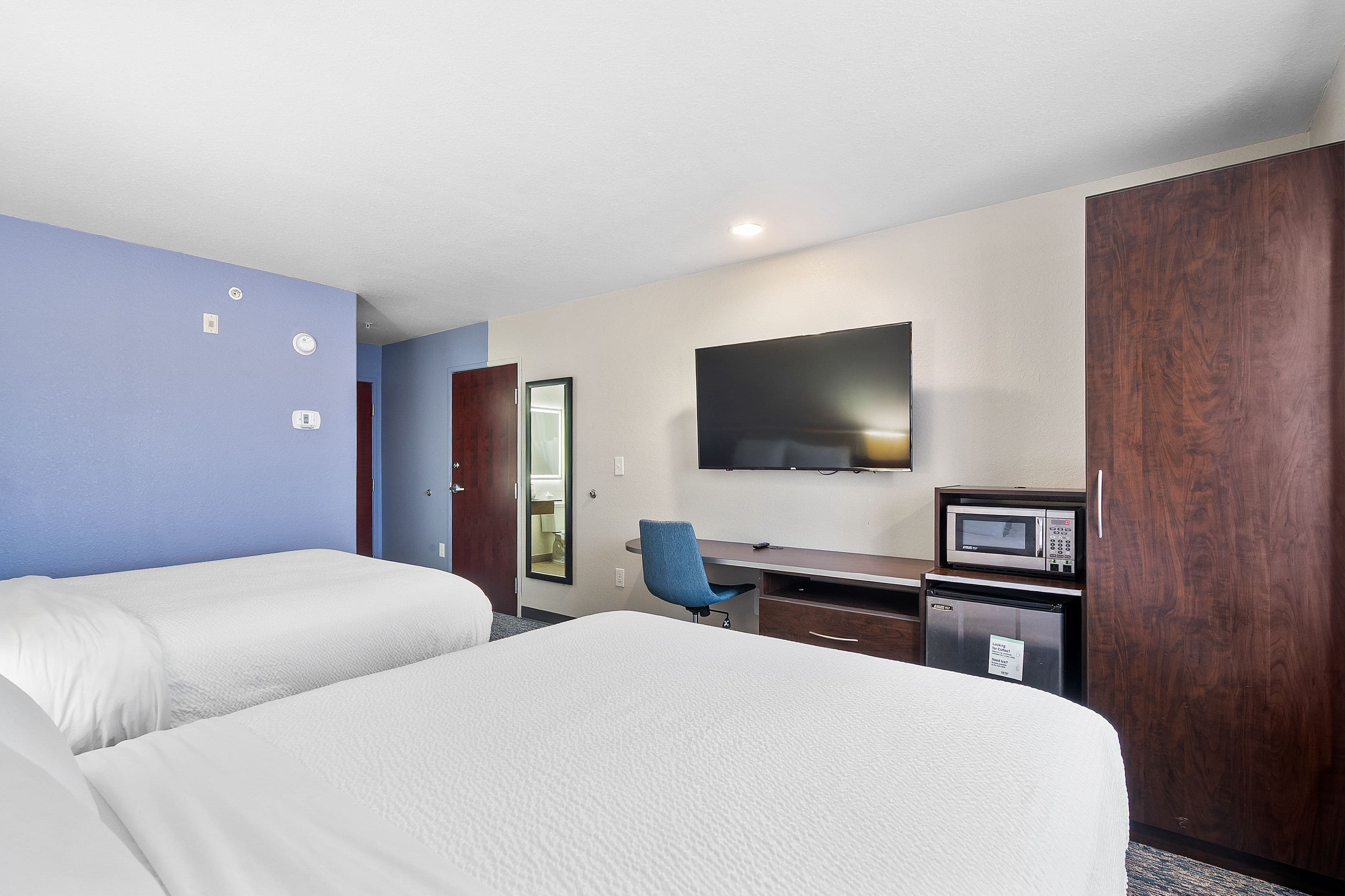 Garner Hotel Gonzales — 9