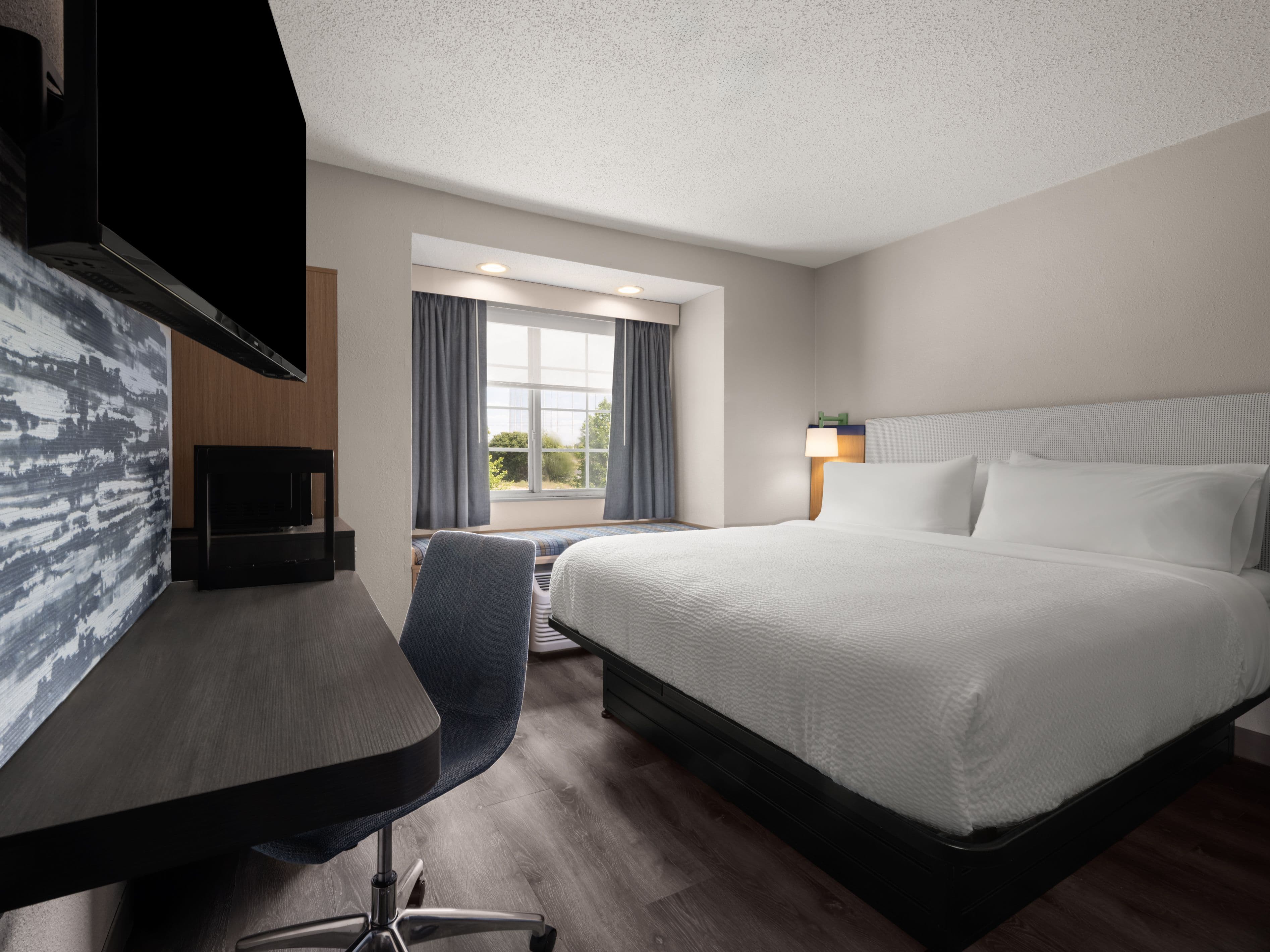 Independent (SPHC) Greenville Pelham Inn — 9