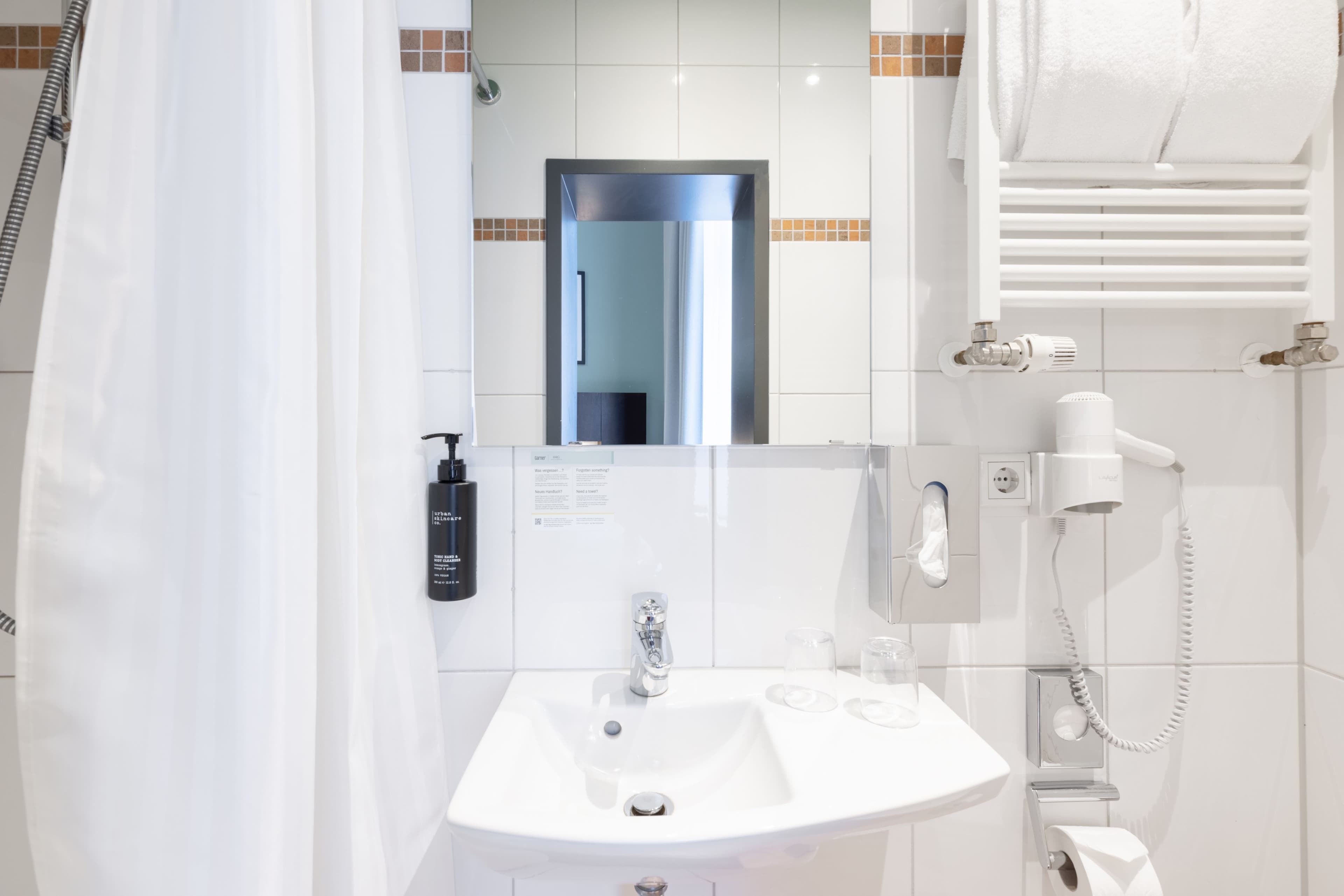 Garner Hotel Hamburg - Graf Moltke — 5