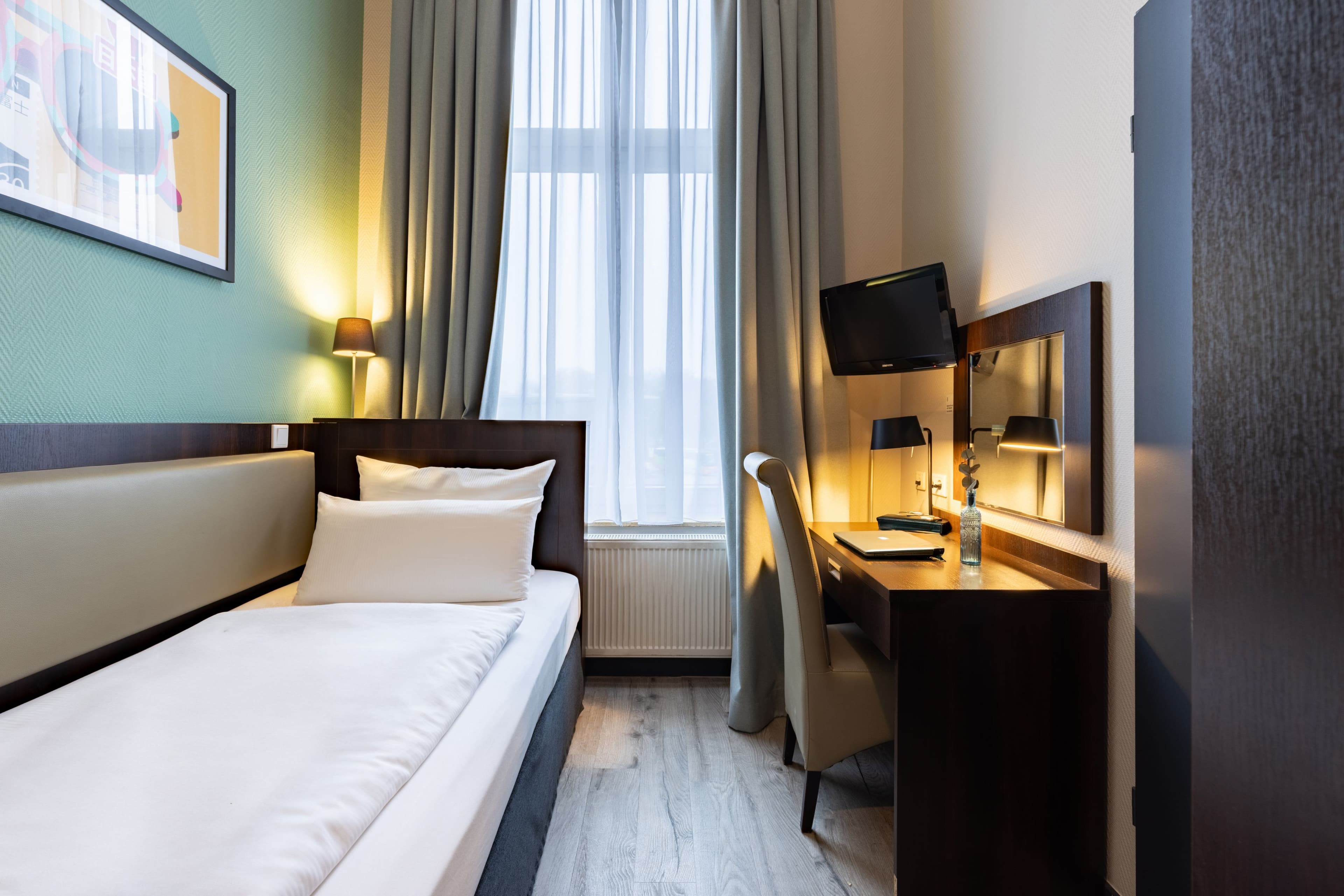 Garner Hotel Hamburg - Graf Moltke — 24