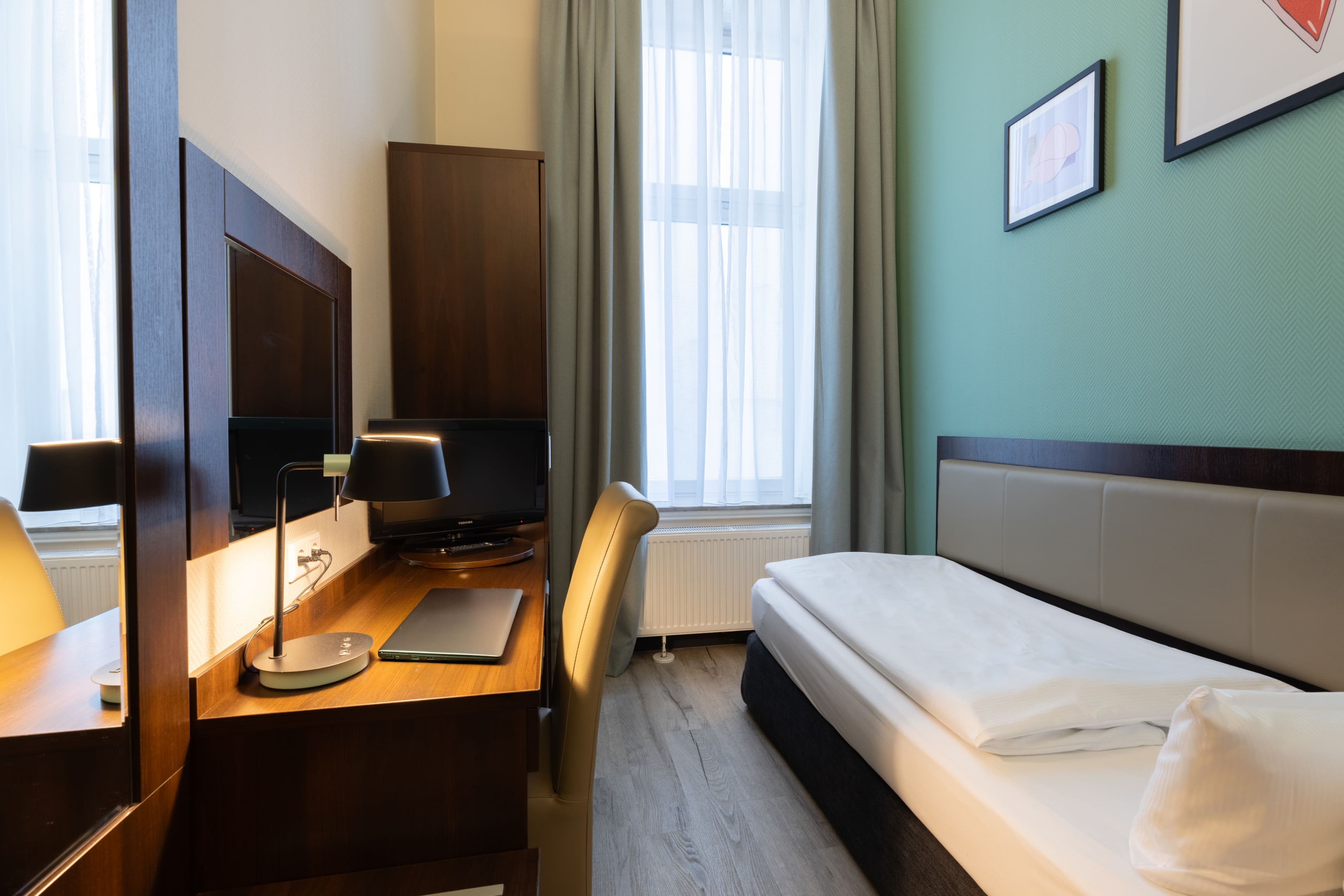 Garner Hotel Hamburg - Graf Moltke — 28