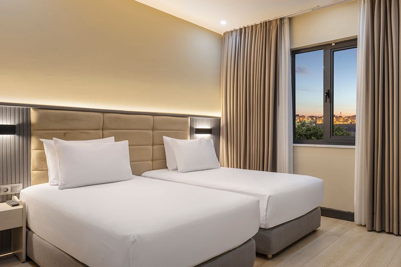 Garner Hotel Istanbul - Airport Arnavutkoy — 12