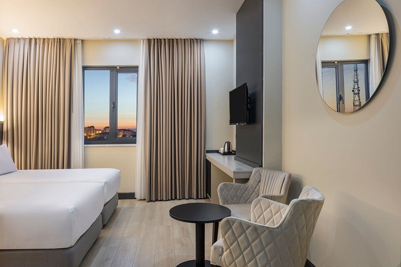 Garner Hotel Istanbul - Airport Arnavutkoy — 14