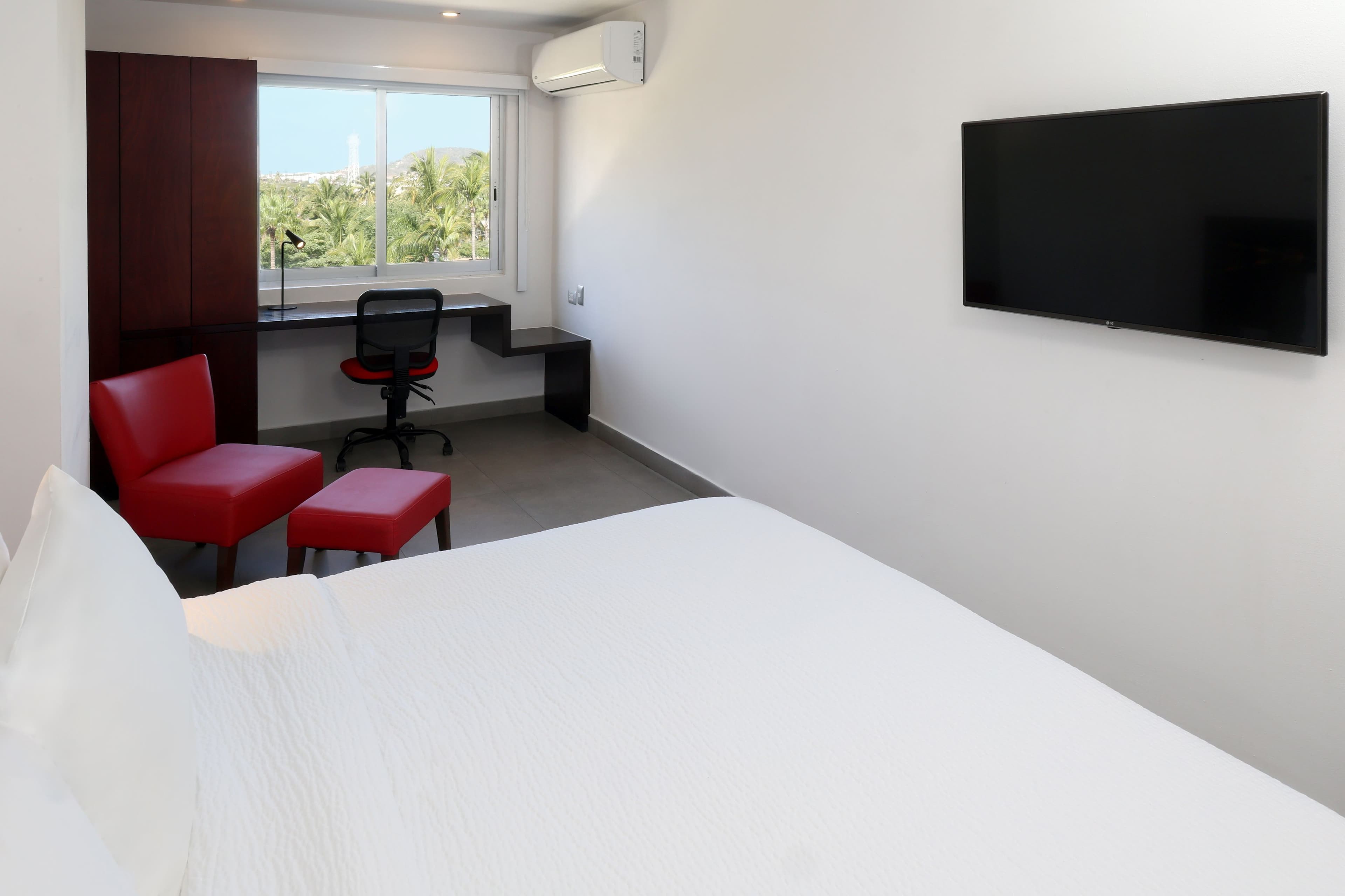 Garner Hotel Mazatlan Beach — 11
