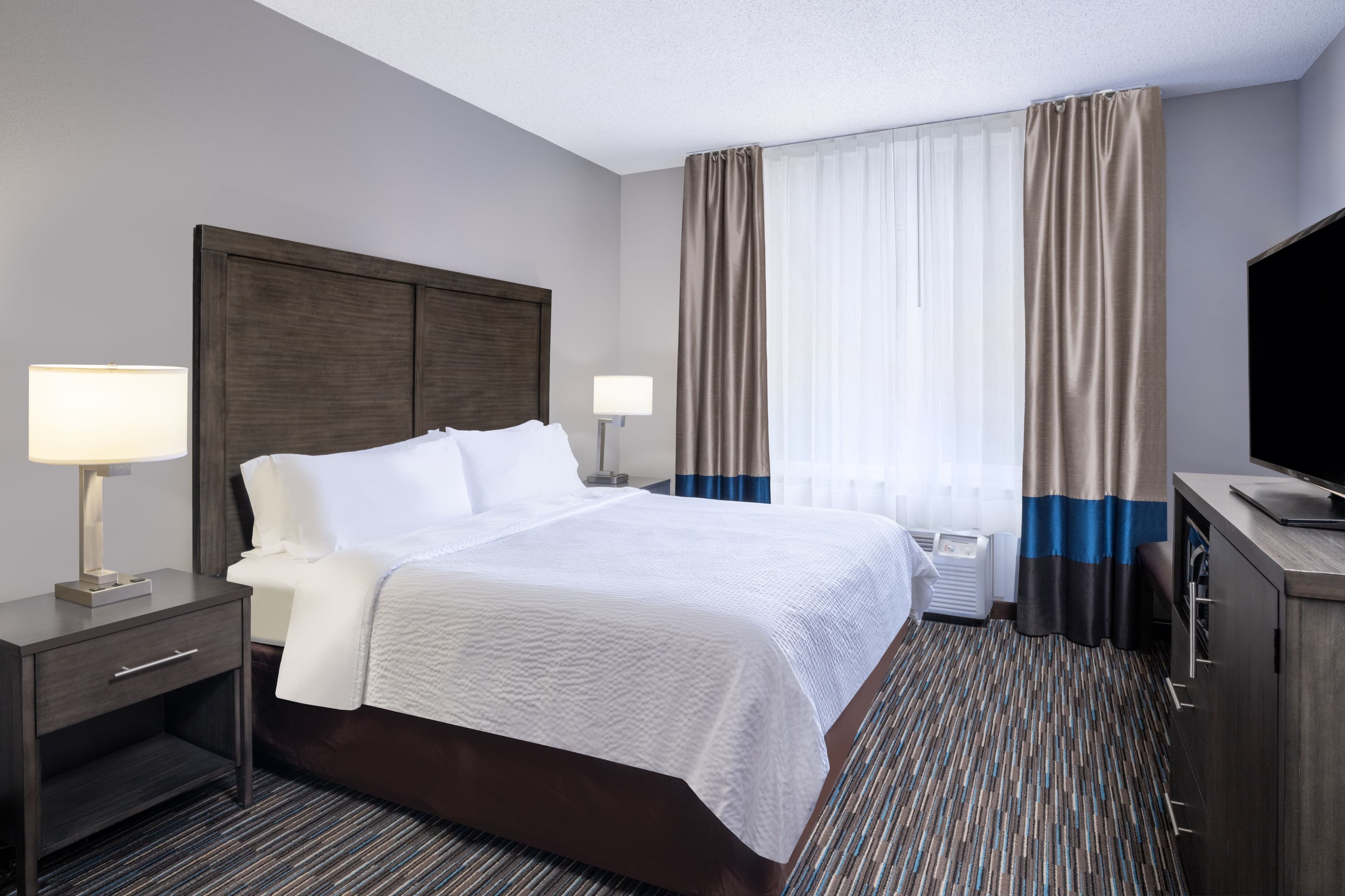 Garner Hotel Oklahoma City - Quail Springs - Image 4
