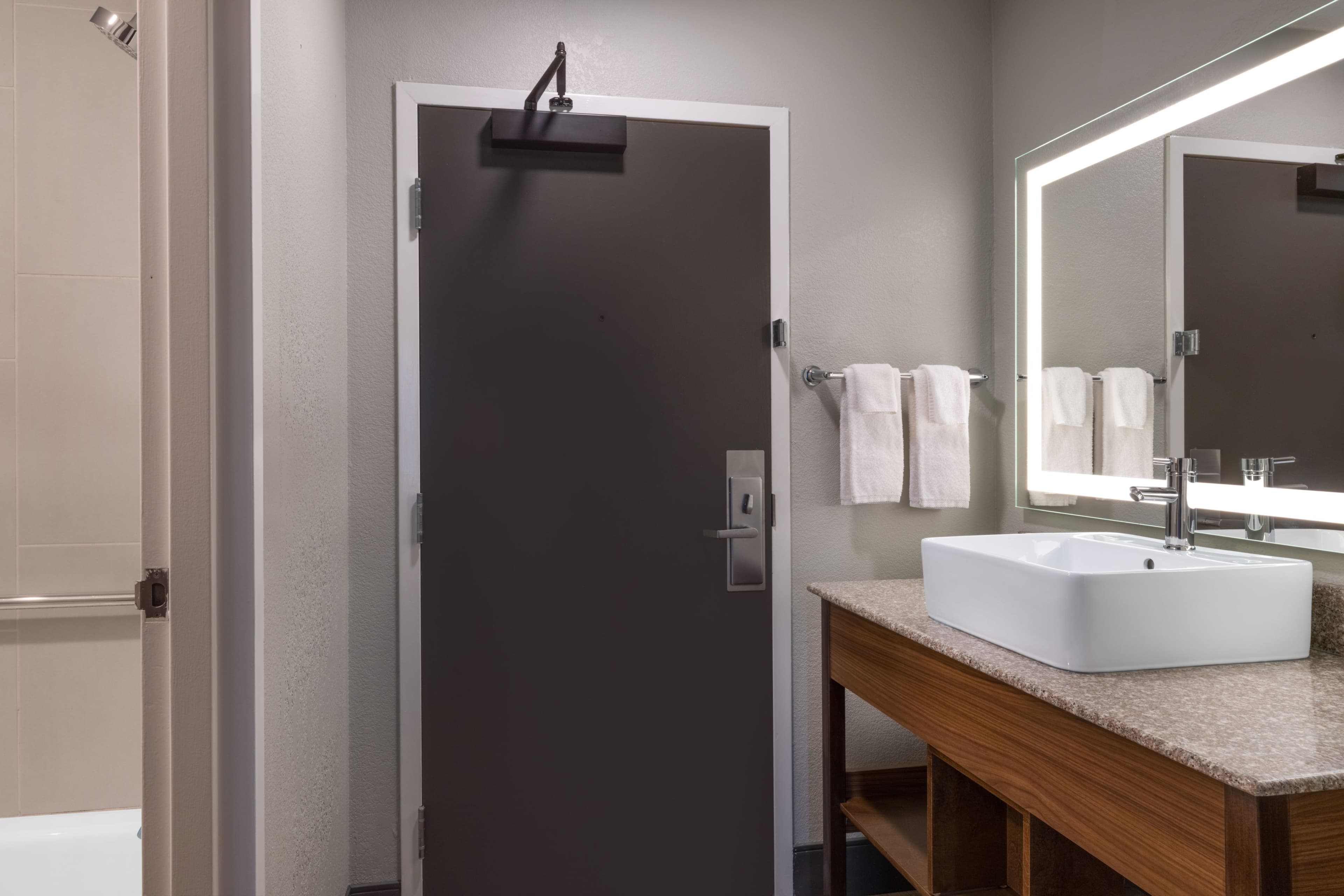 Garner Hotel Pigeon Forge Downtown — 14