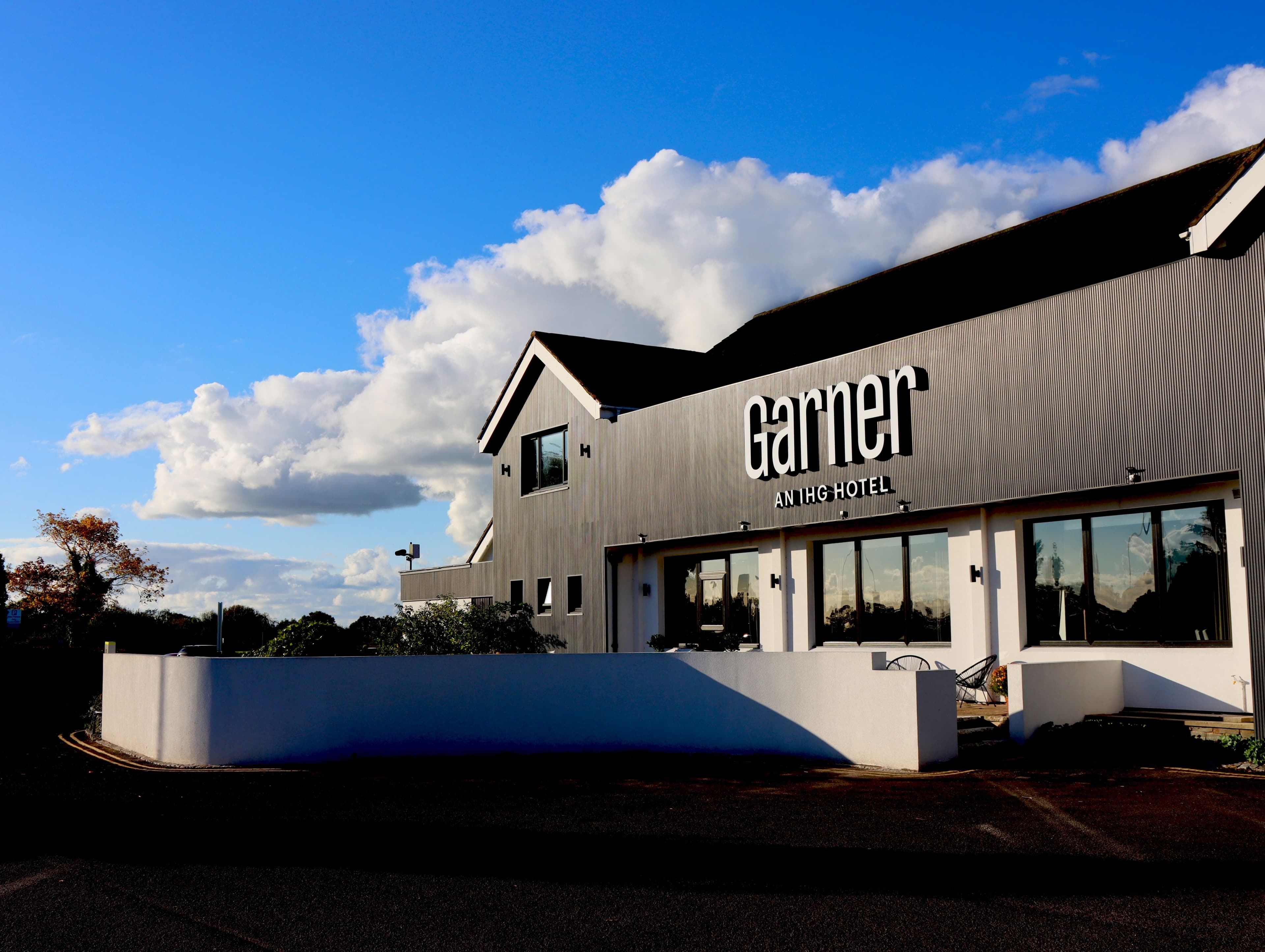 Garner Hotel Preston  Samlesbury - Image 1