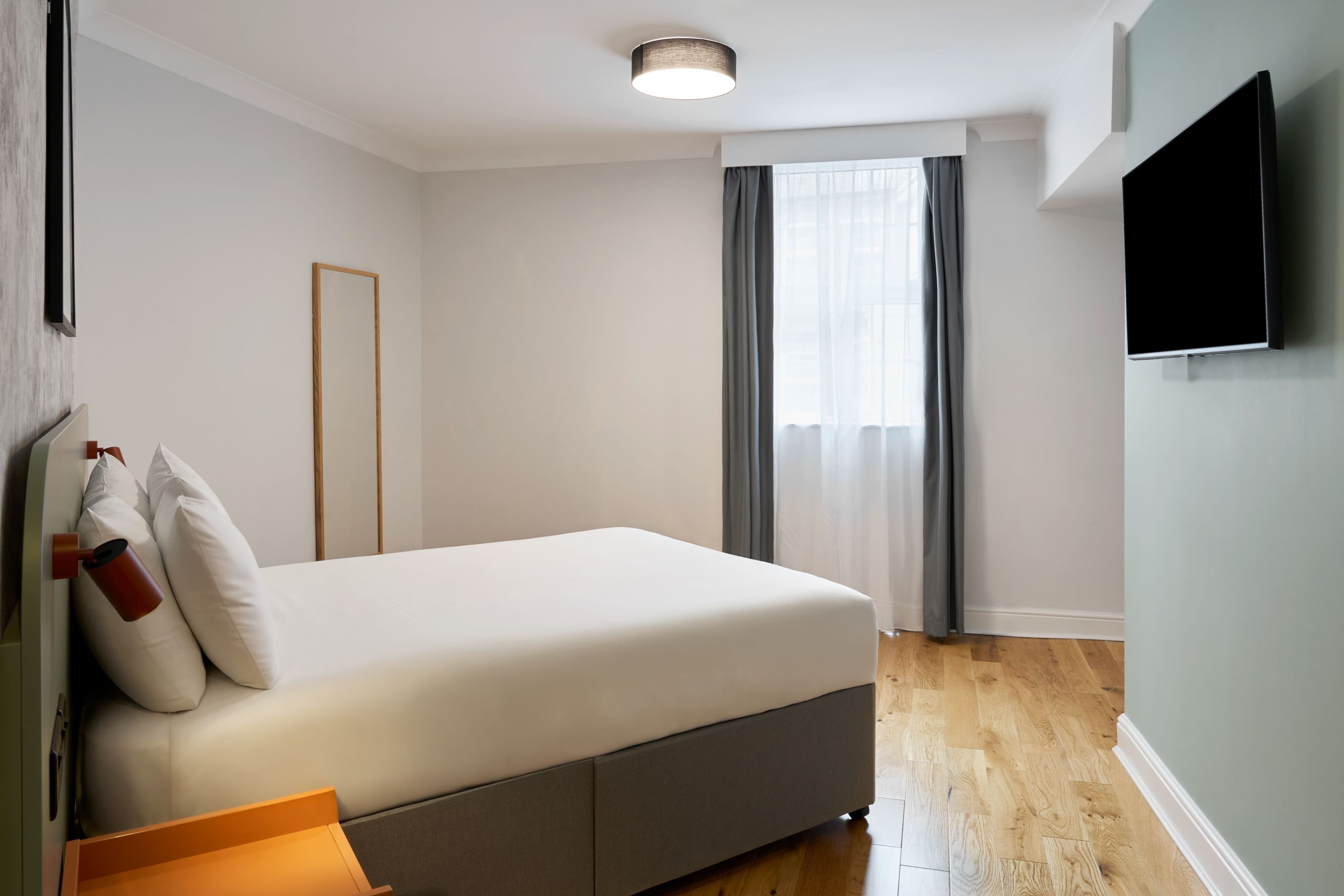 Garner Hotel Reading City Centre — 7