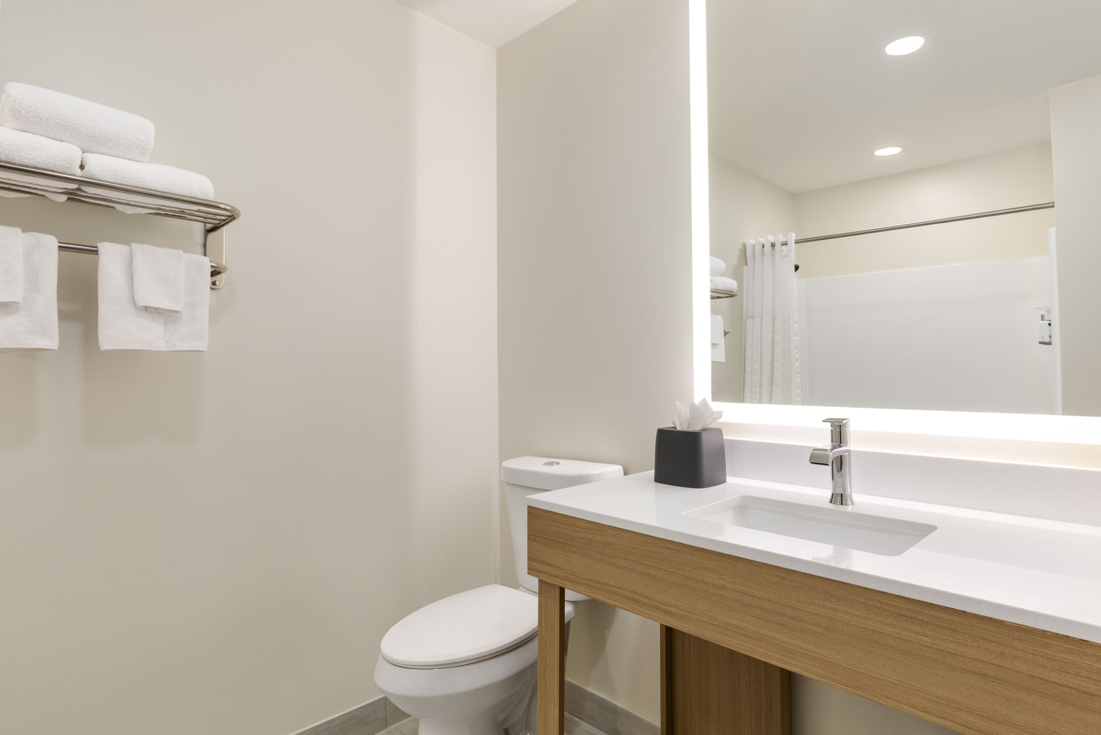 Garner Hotel Salt Lake City Airport — 7