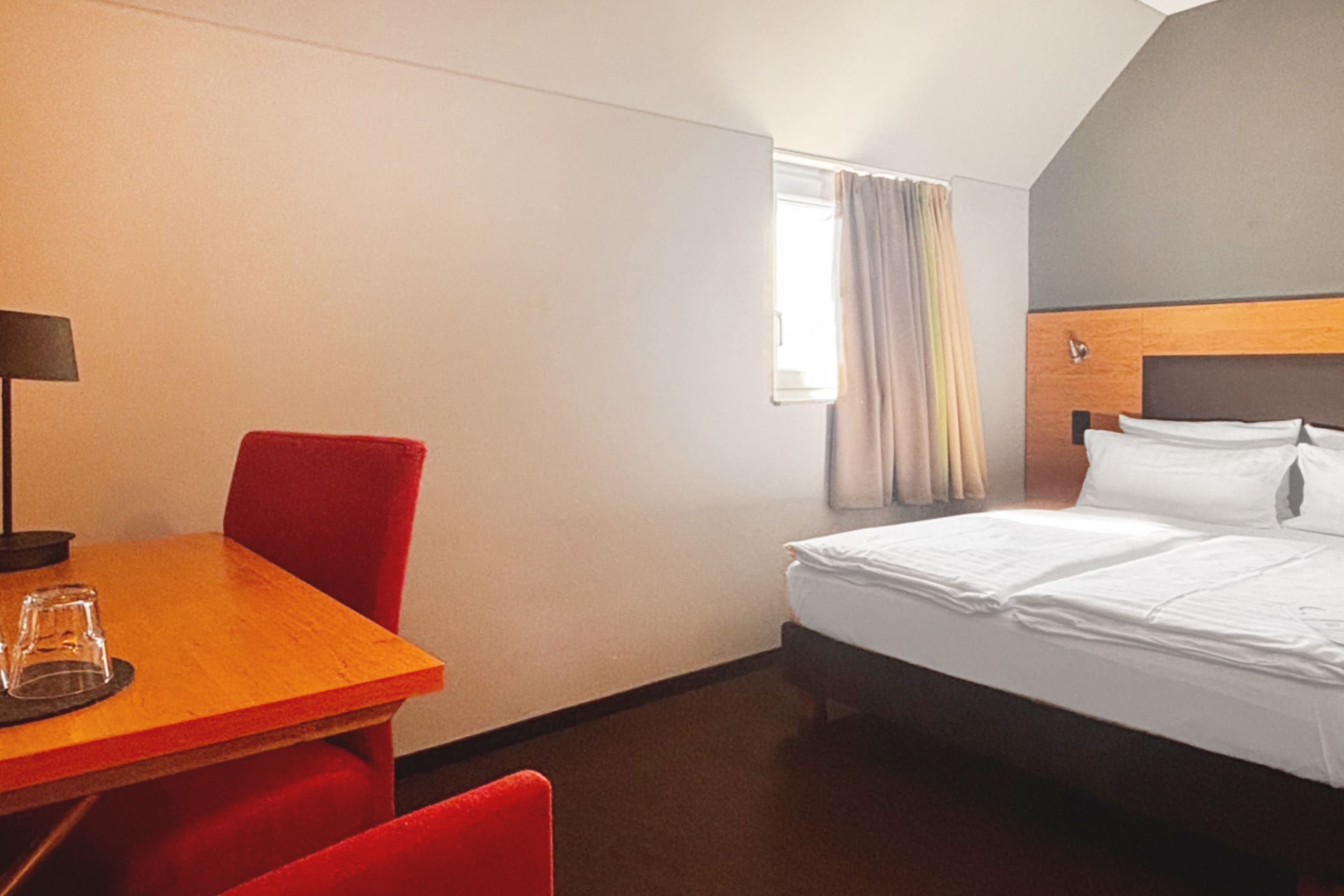 Garner Hotel Stuttgart - Zuffenhausen - Image 4
