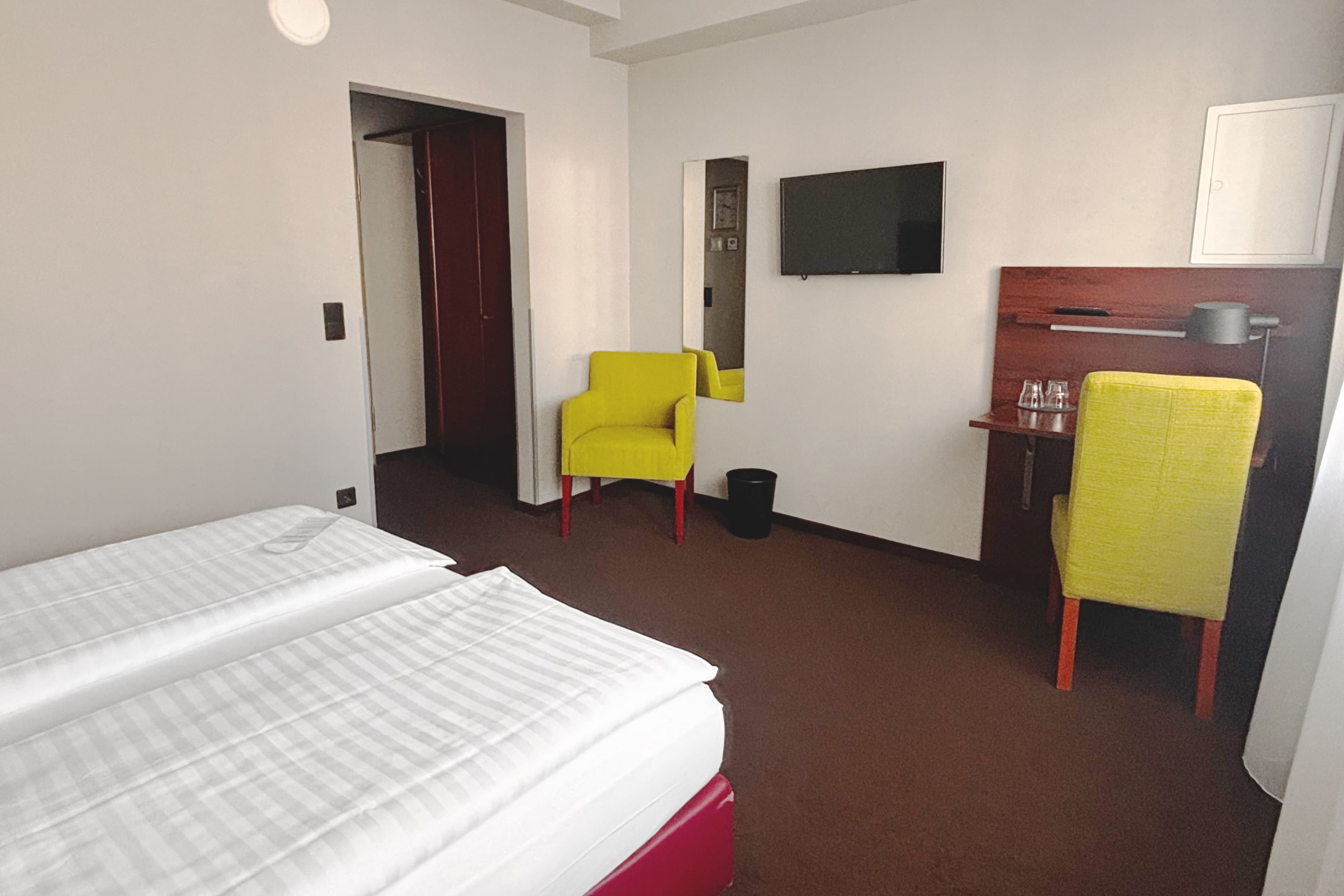Standard Room - Image 20