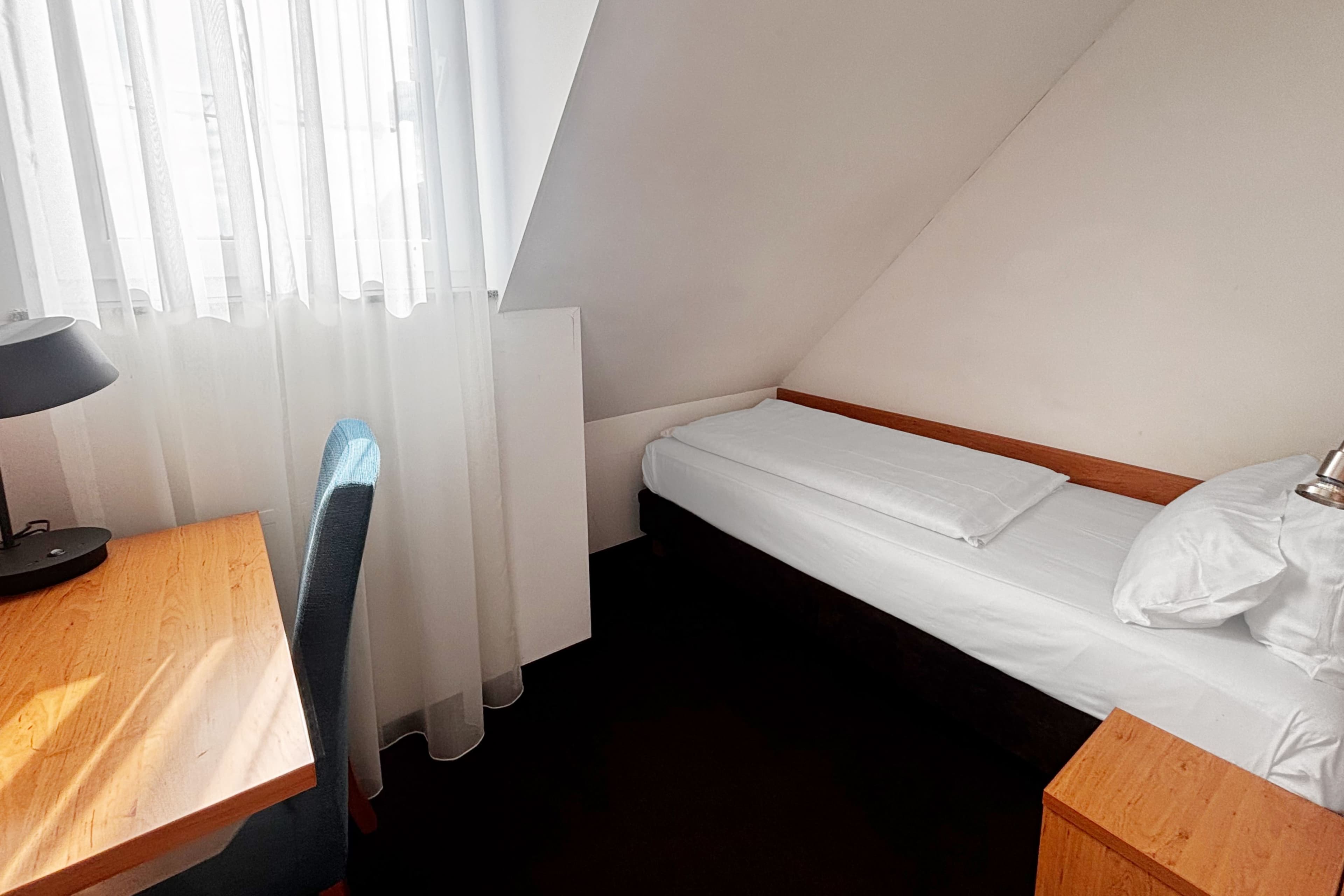 Garner Hotel Stuttgart - Zuffenhausen — 43
