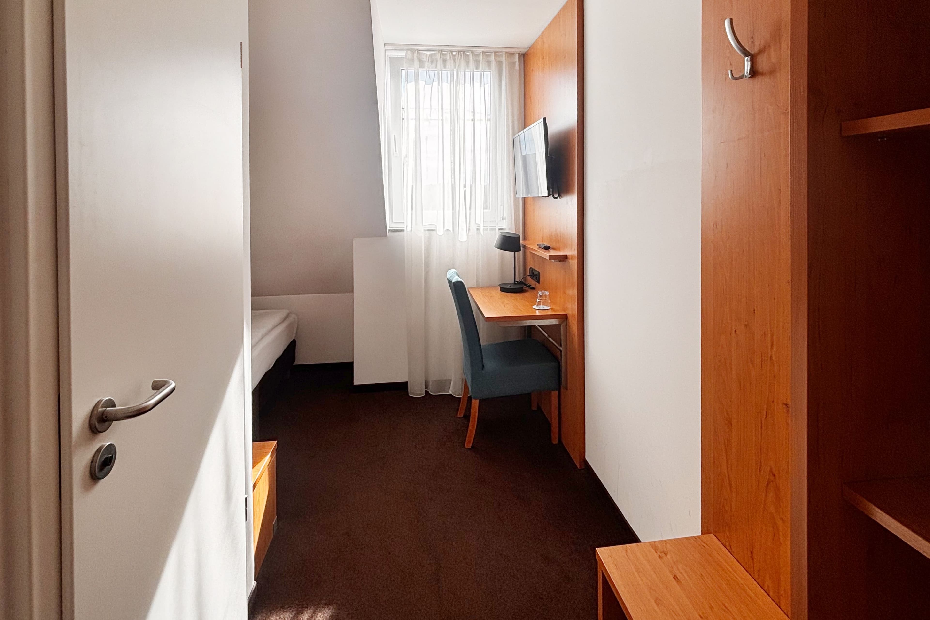 Garner Hotel Stuttgart - Zuffenhausen — 54