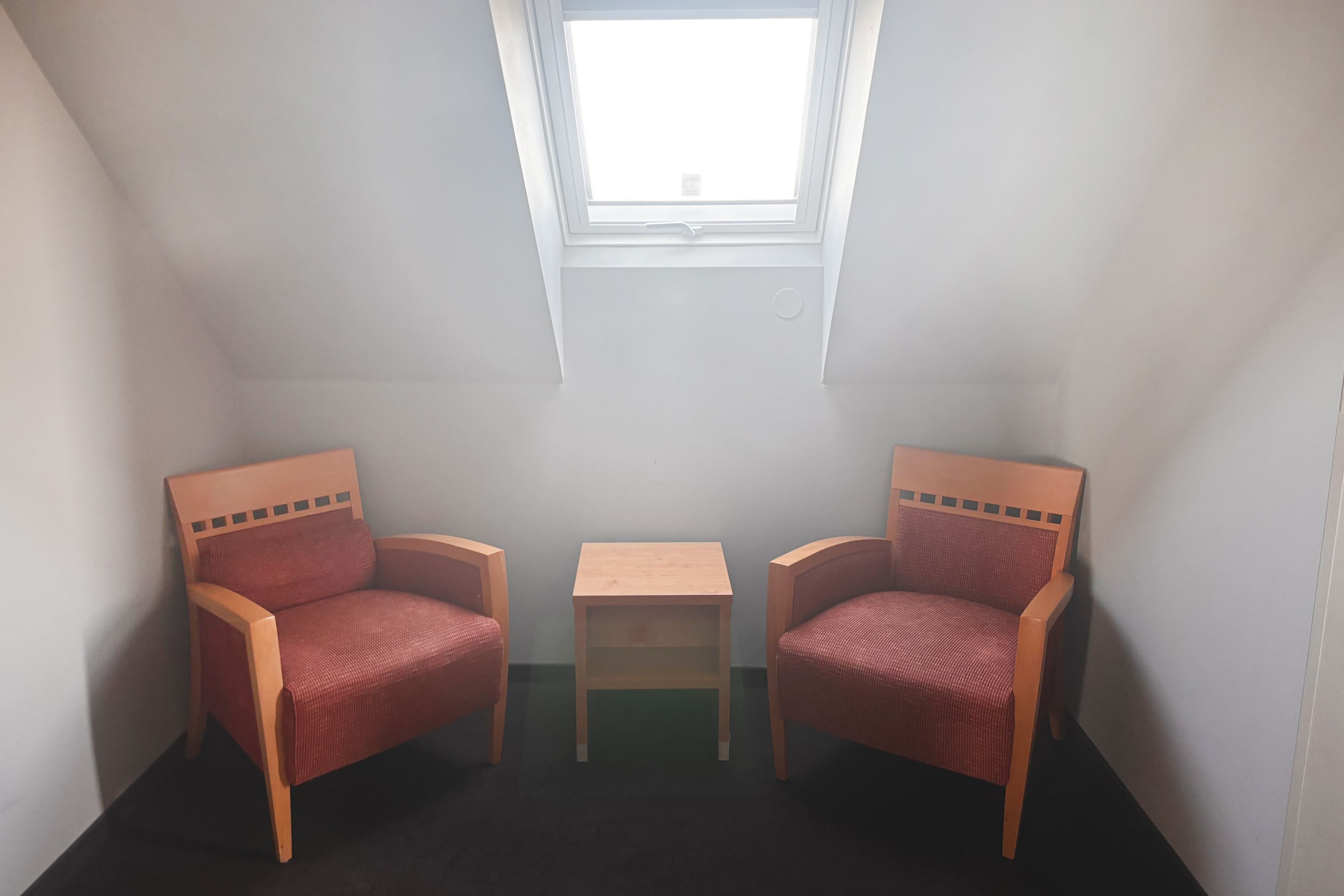 Standard Room - Image 8