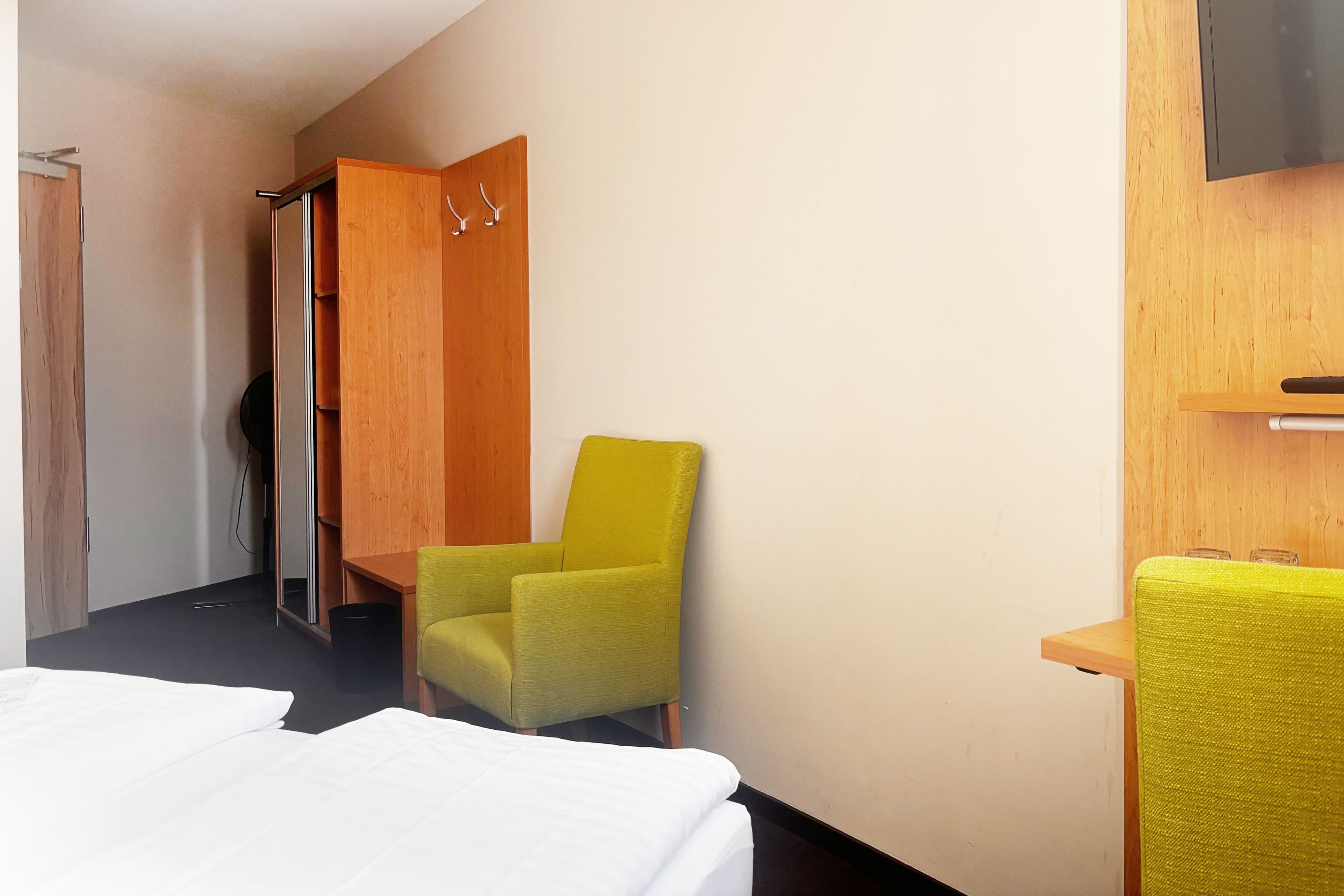 Standard Room - Image 10