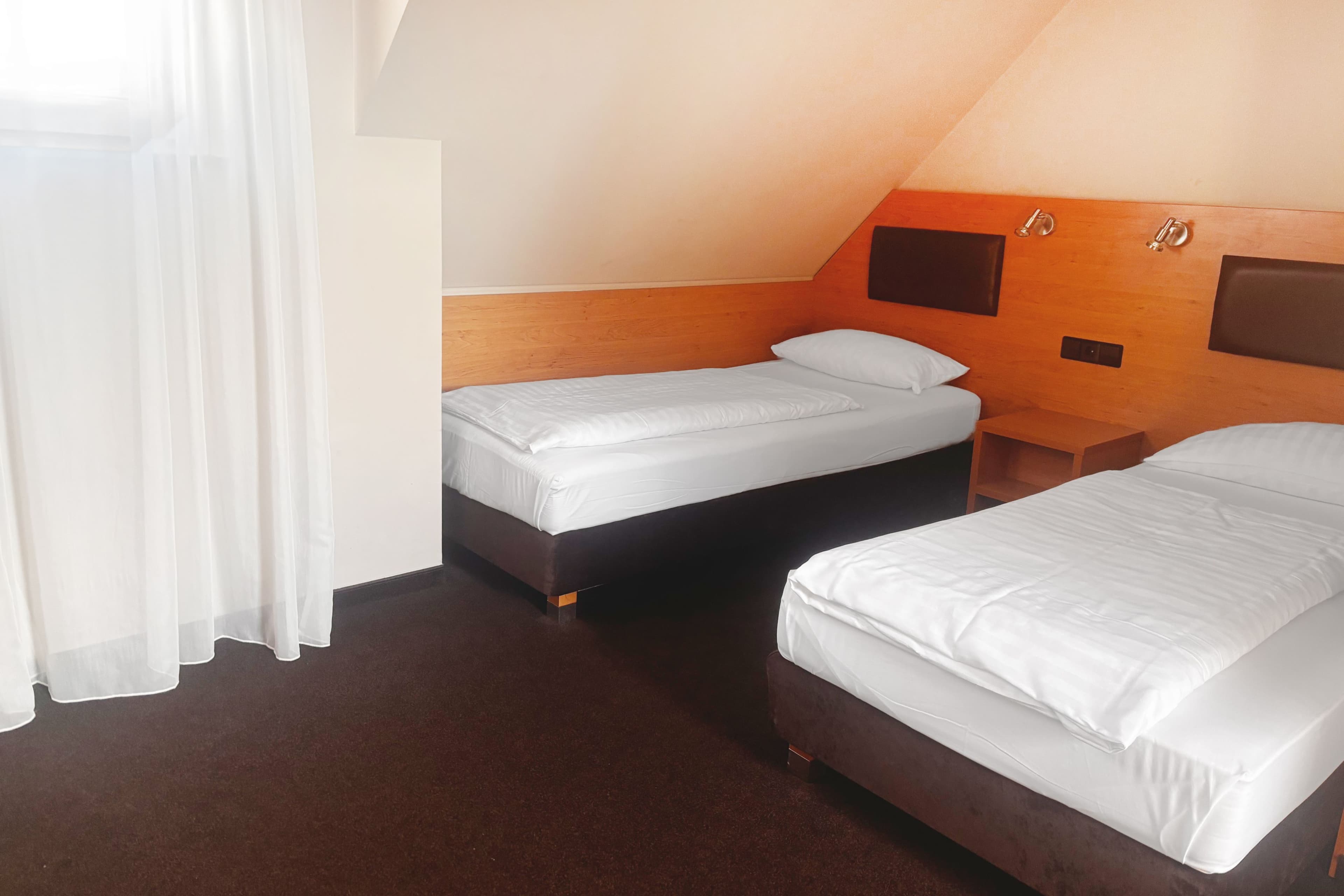 Garner Hotel Stuttgart - Zuffenhausen — 74