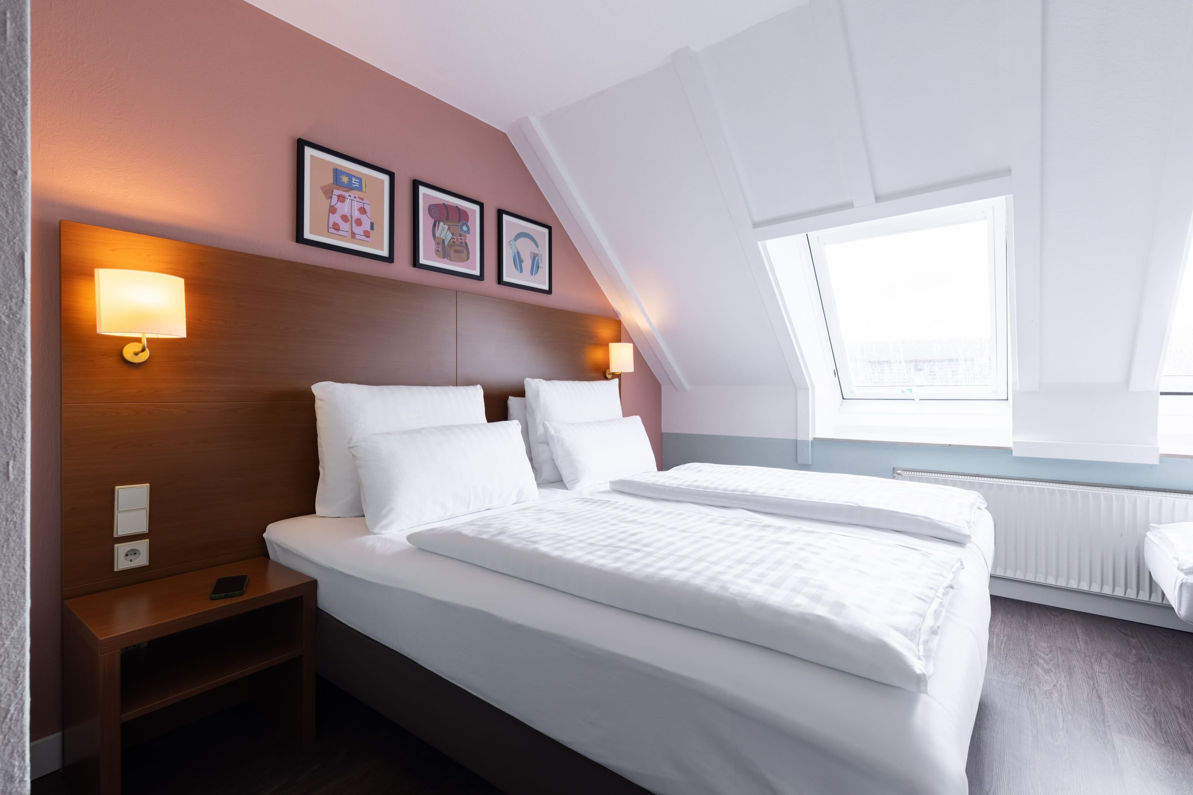 Garner Hotel Stuttgart City Centre - Image 2