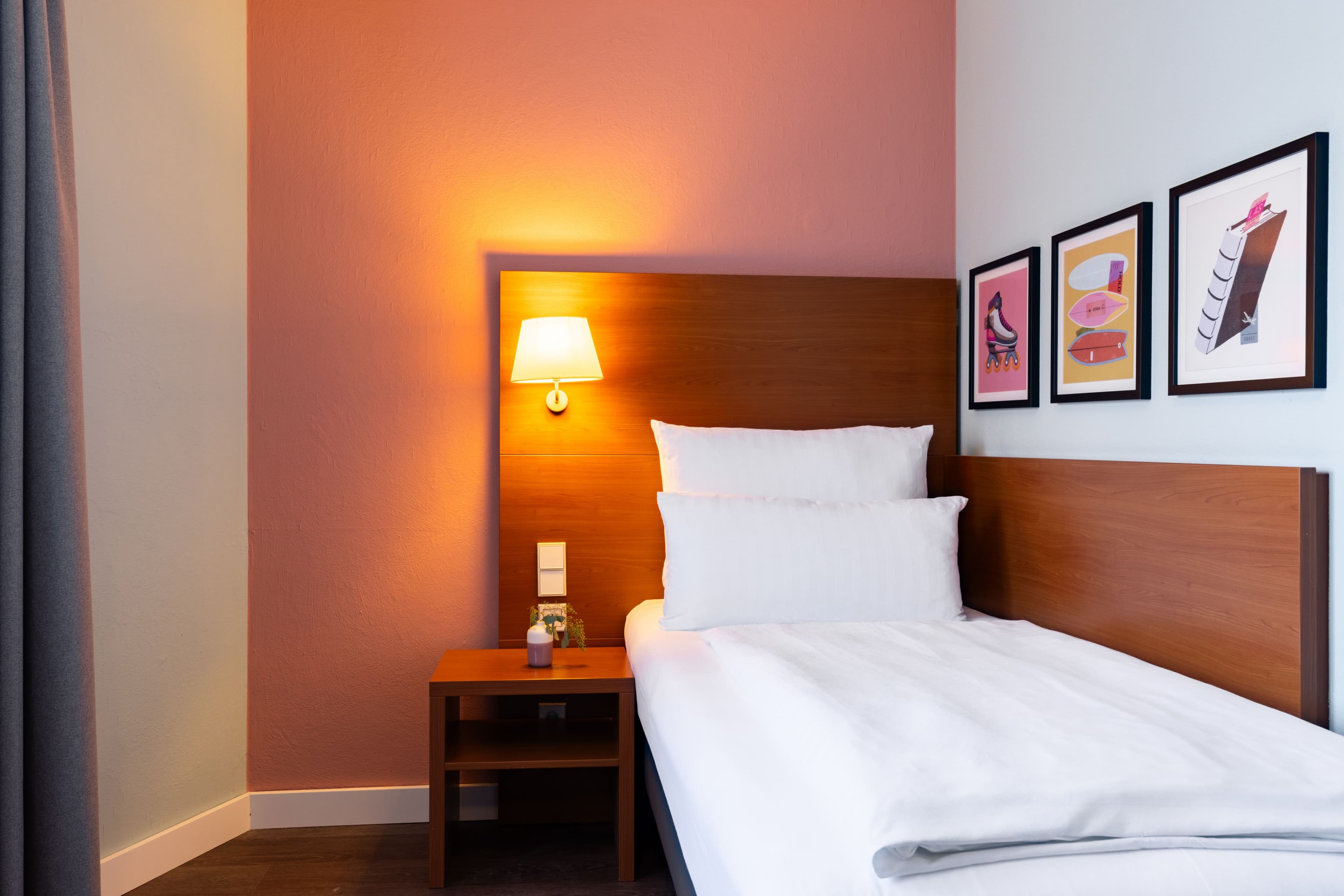 Standard Room - Image 10