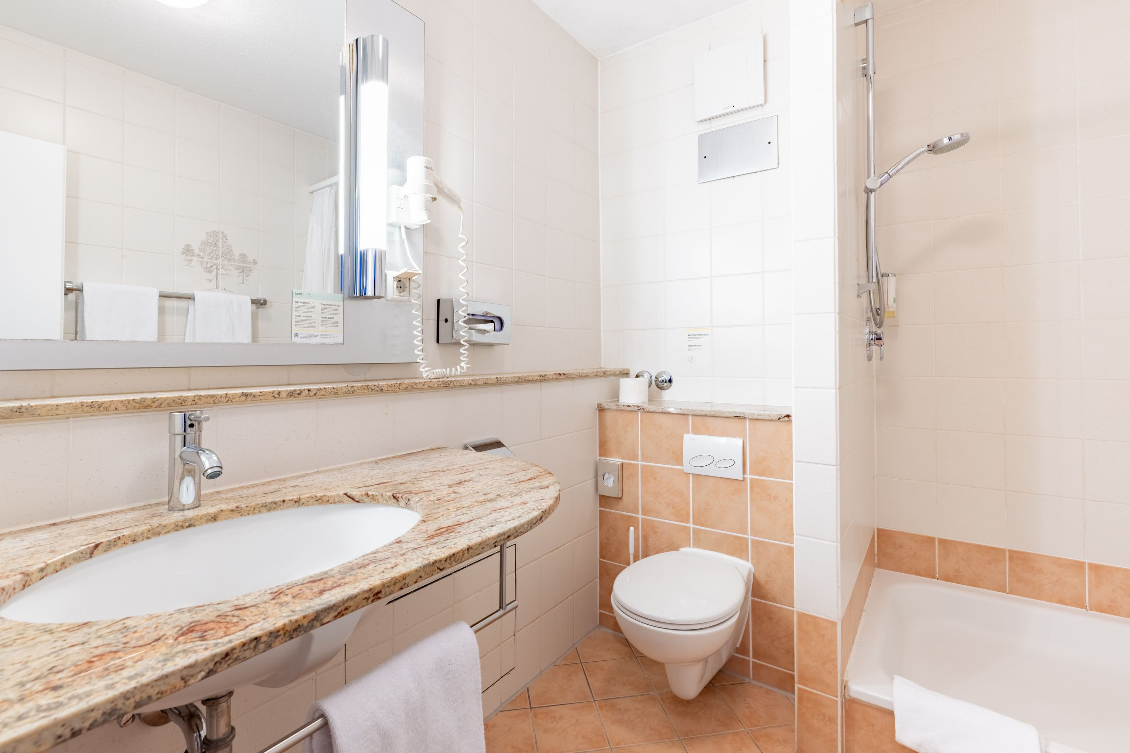 Standard Room - Image 15