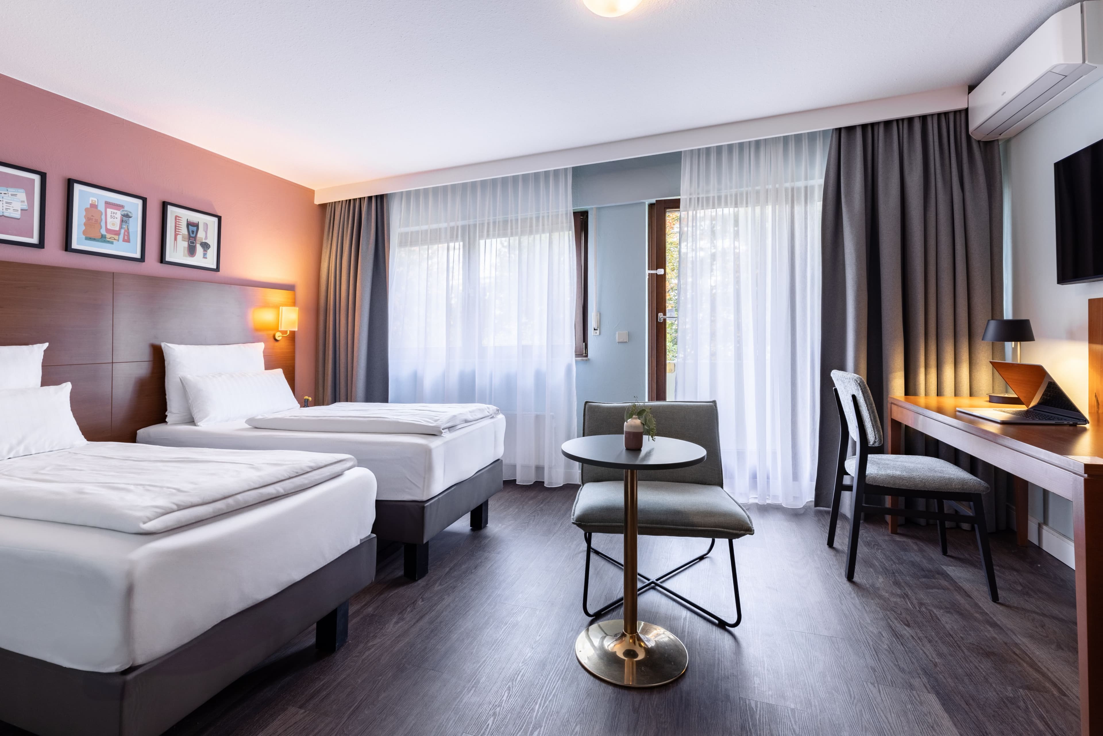 Standard Room - Image 11