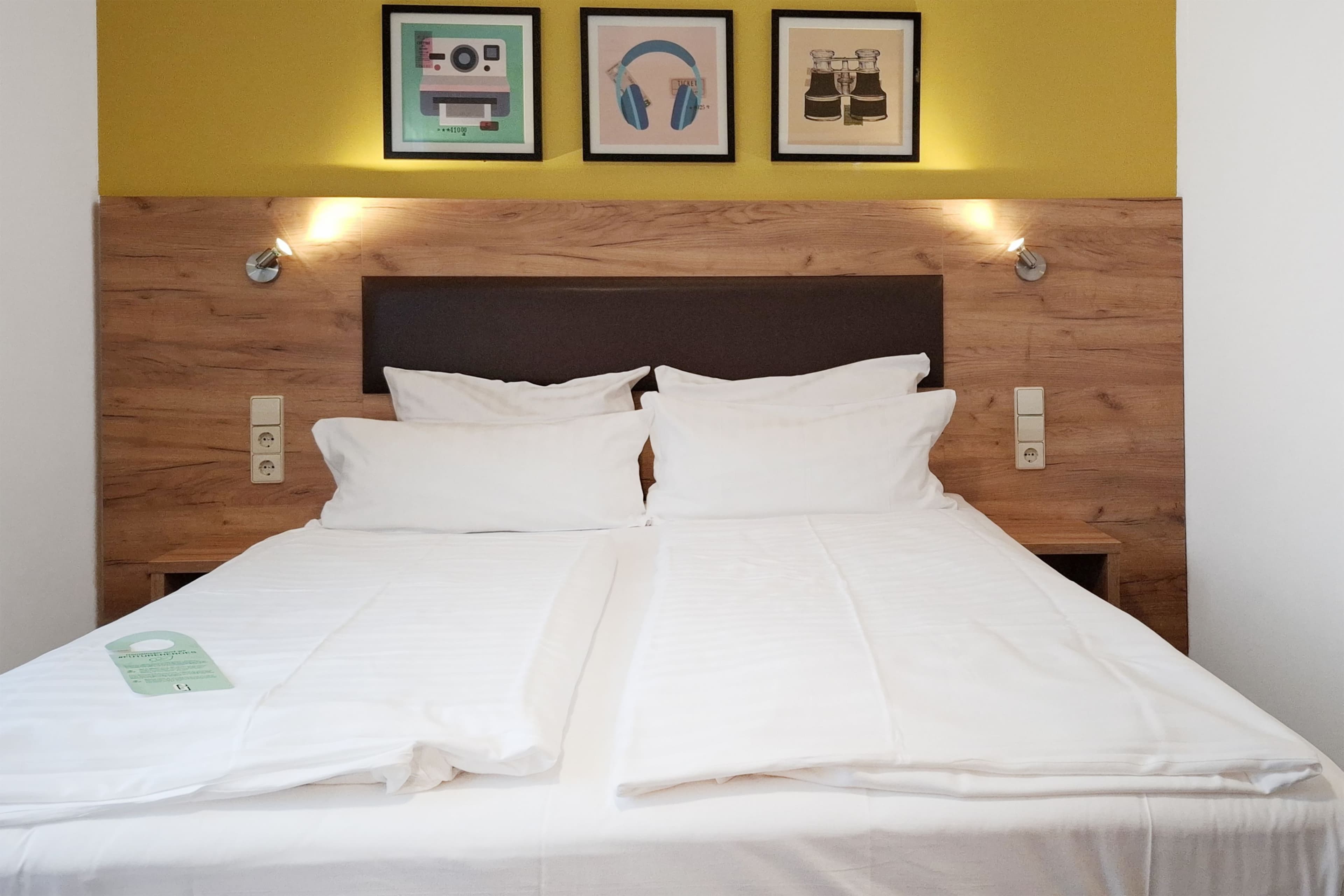 Standard Room - Image 17