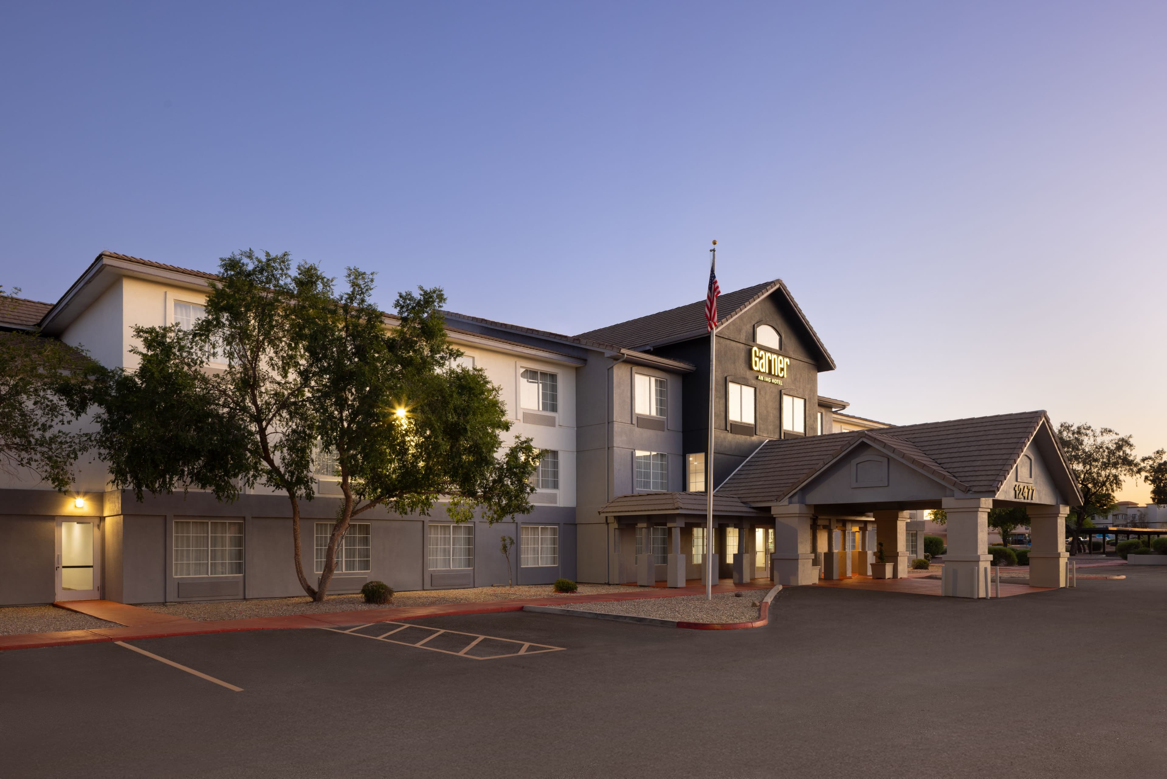 Garner Hotel Phoenix Northwest - Surprise - Image 1