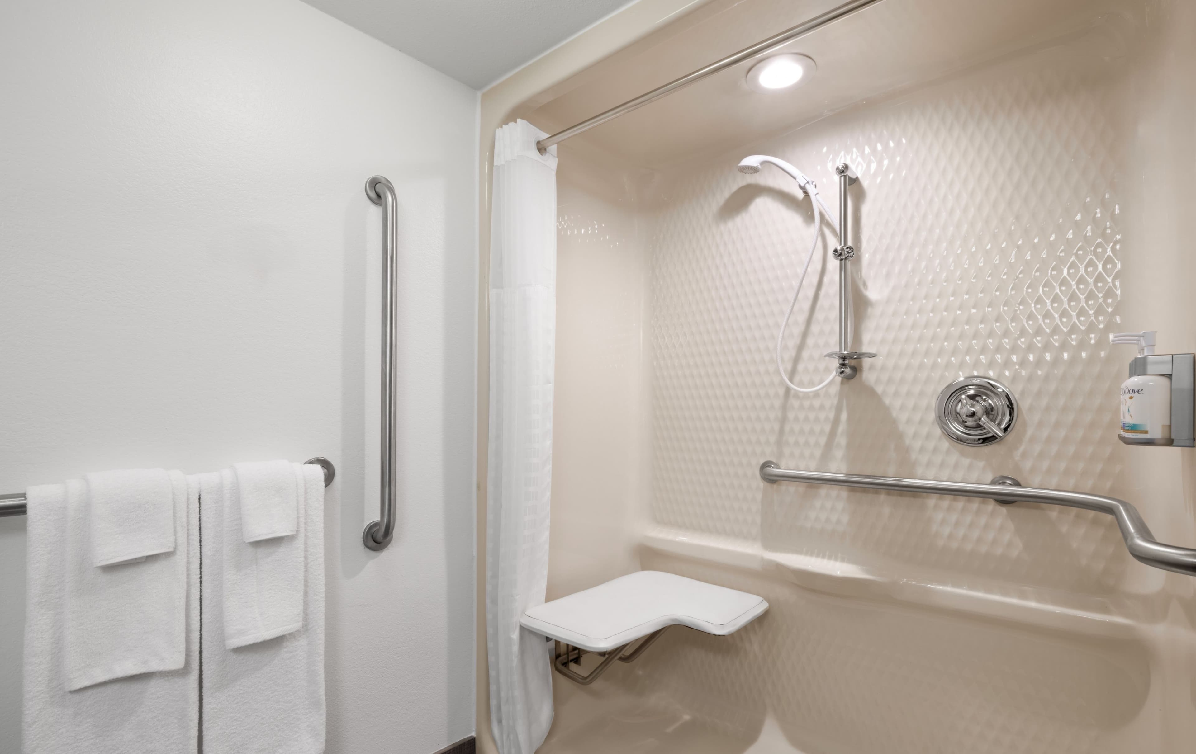 Garner Hotel Totowa — 4