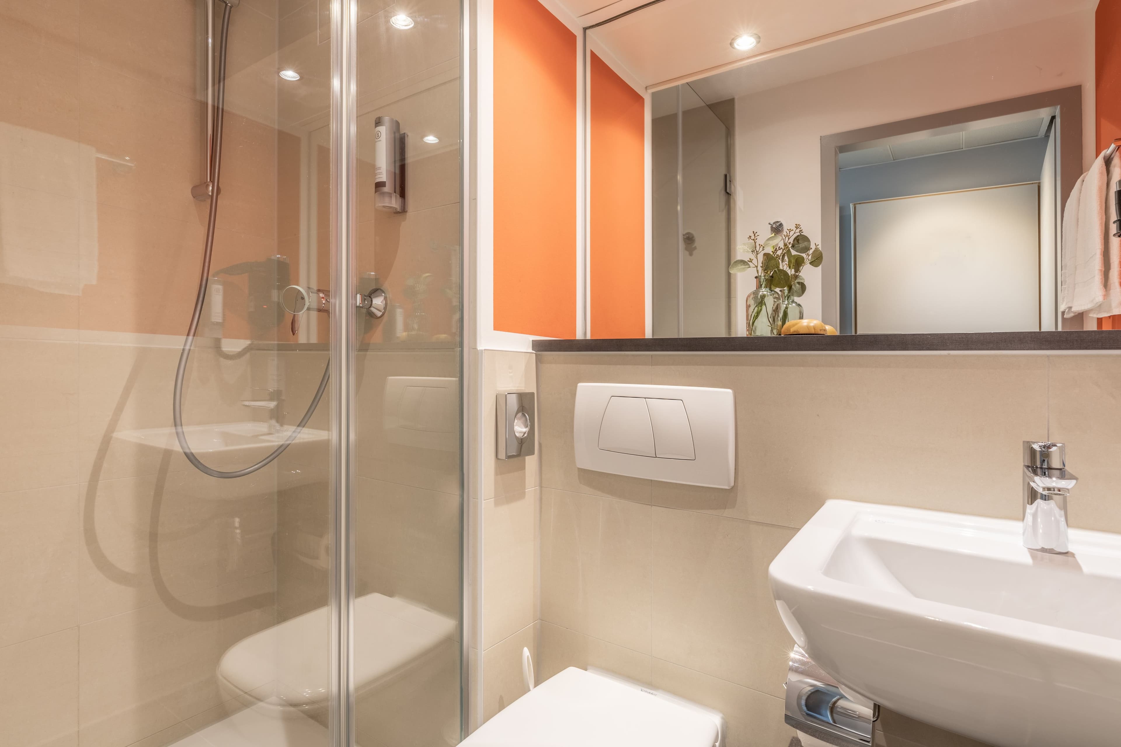 Standard Room - Image 8