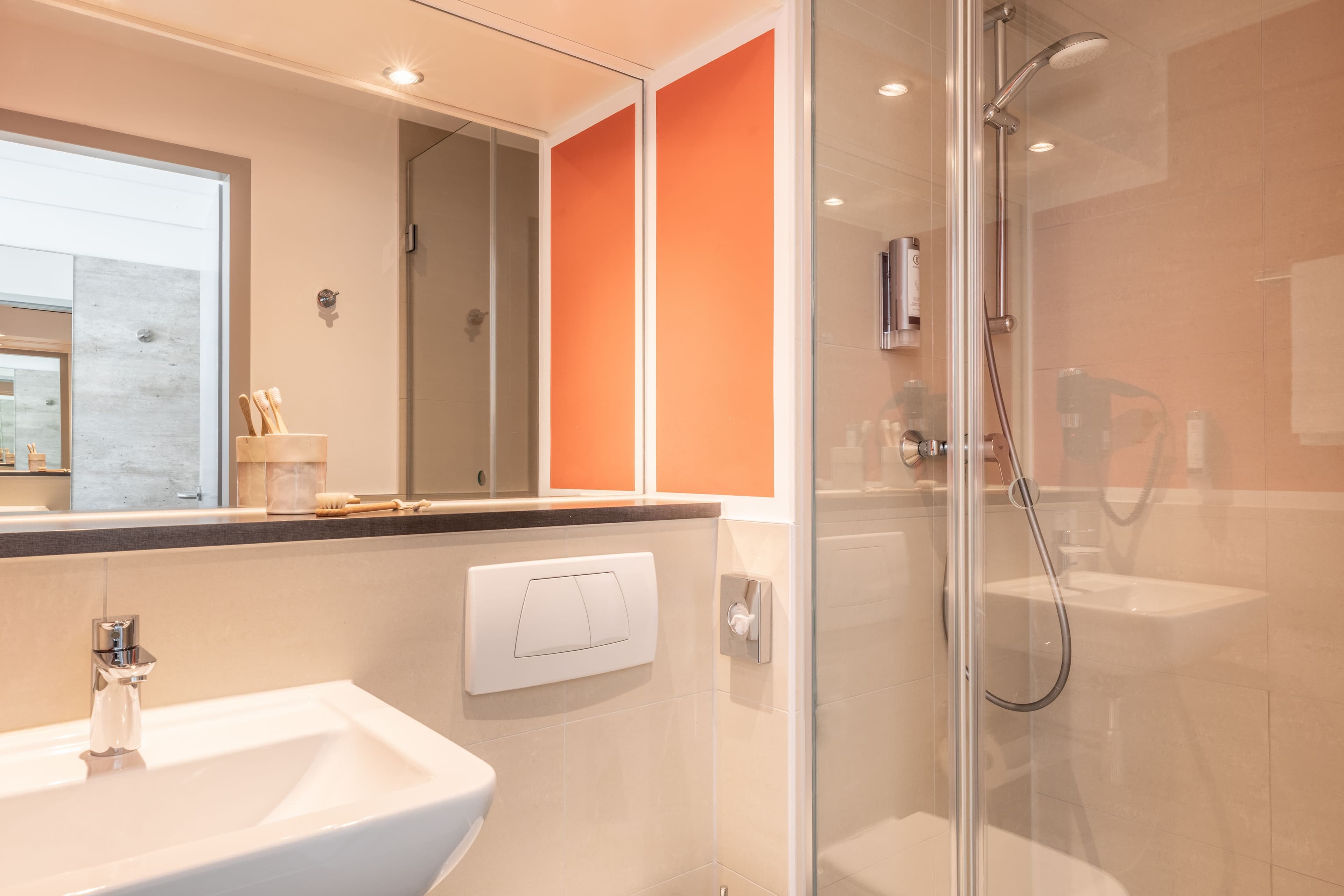 Standard Room - Image 6