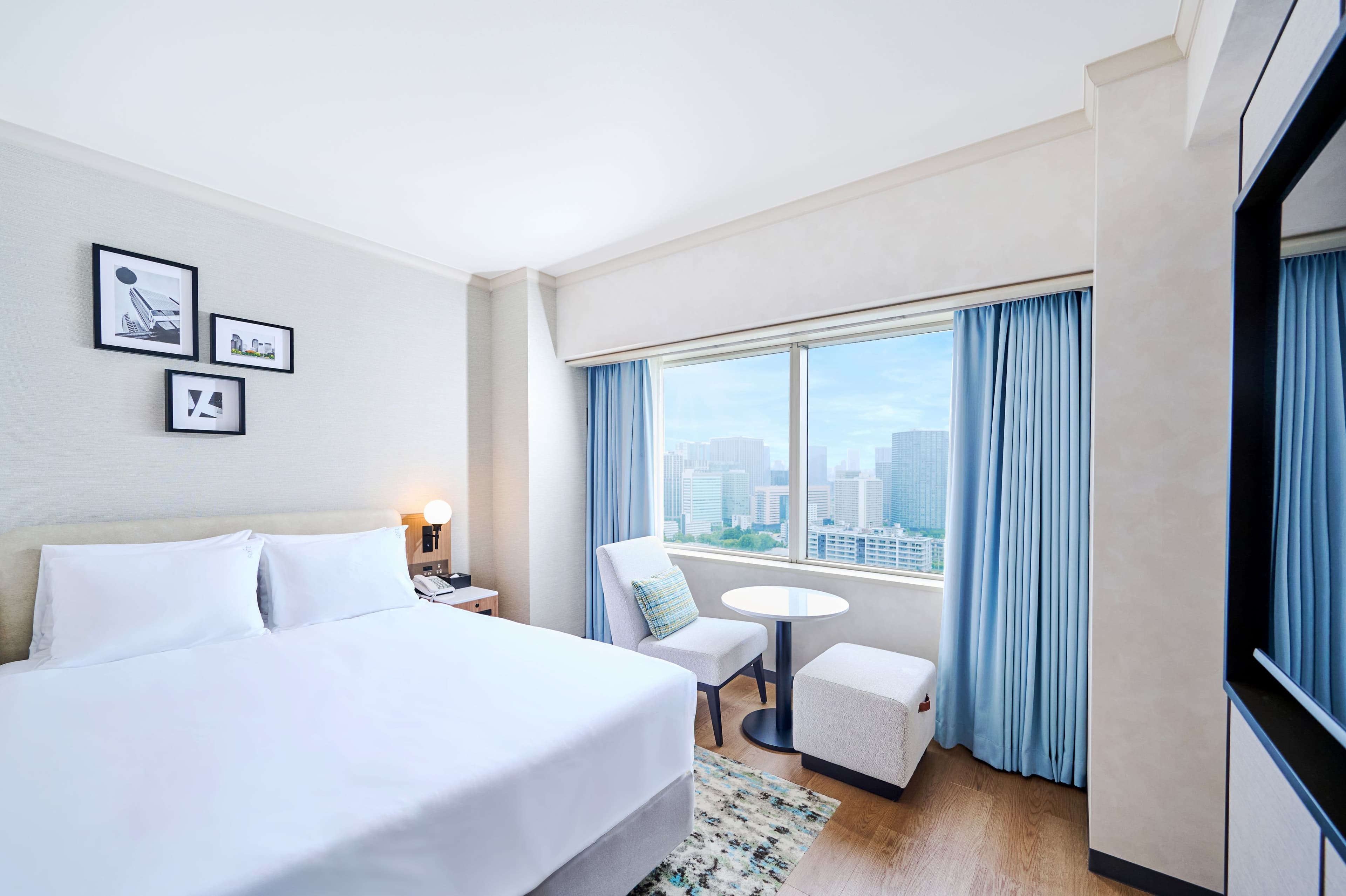 ANA Holiday Inn Tokyo Bay — 3
