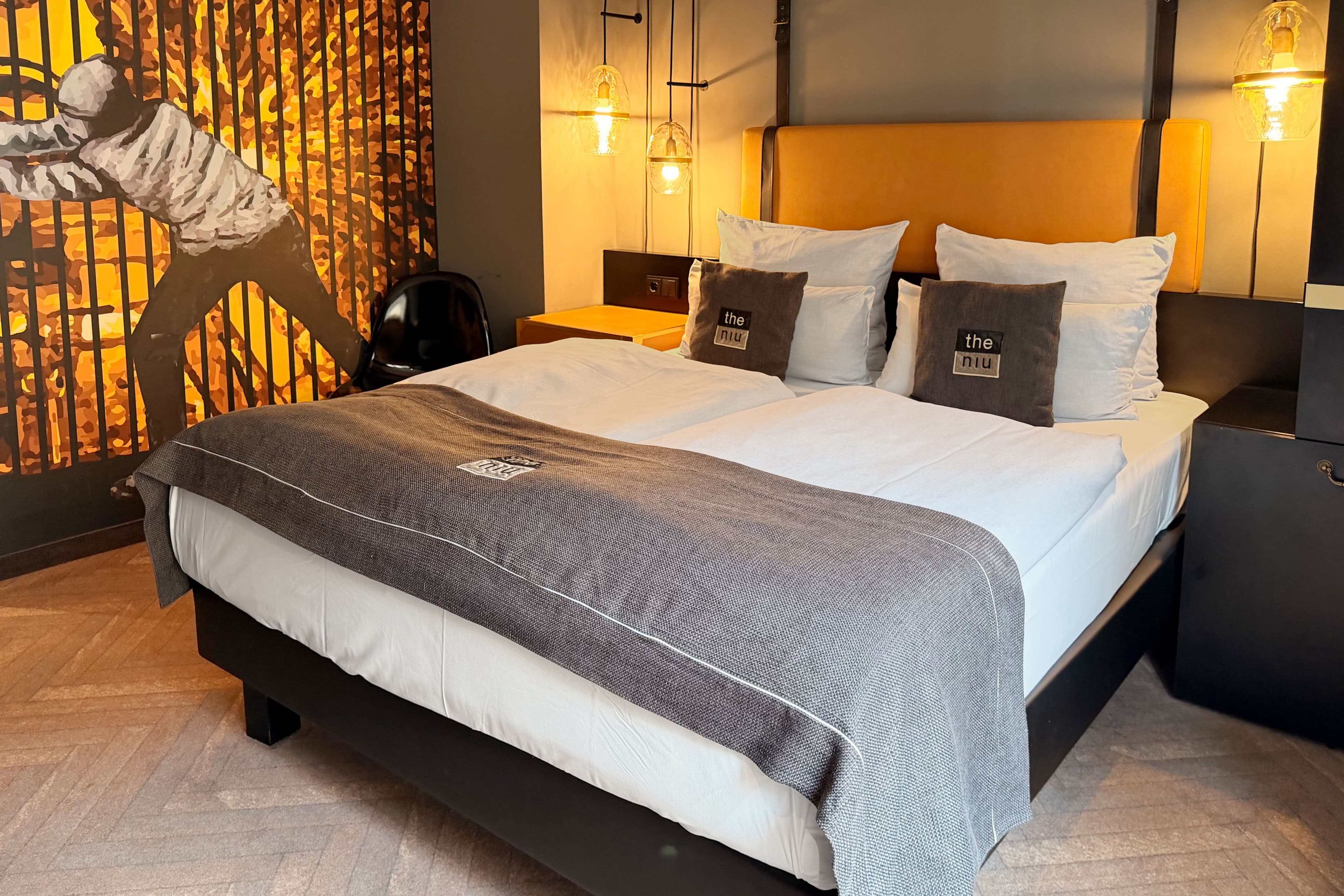 Holiday Inn - the niu, Cobbles Essen — 8