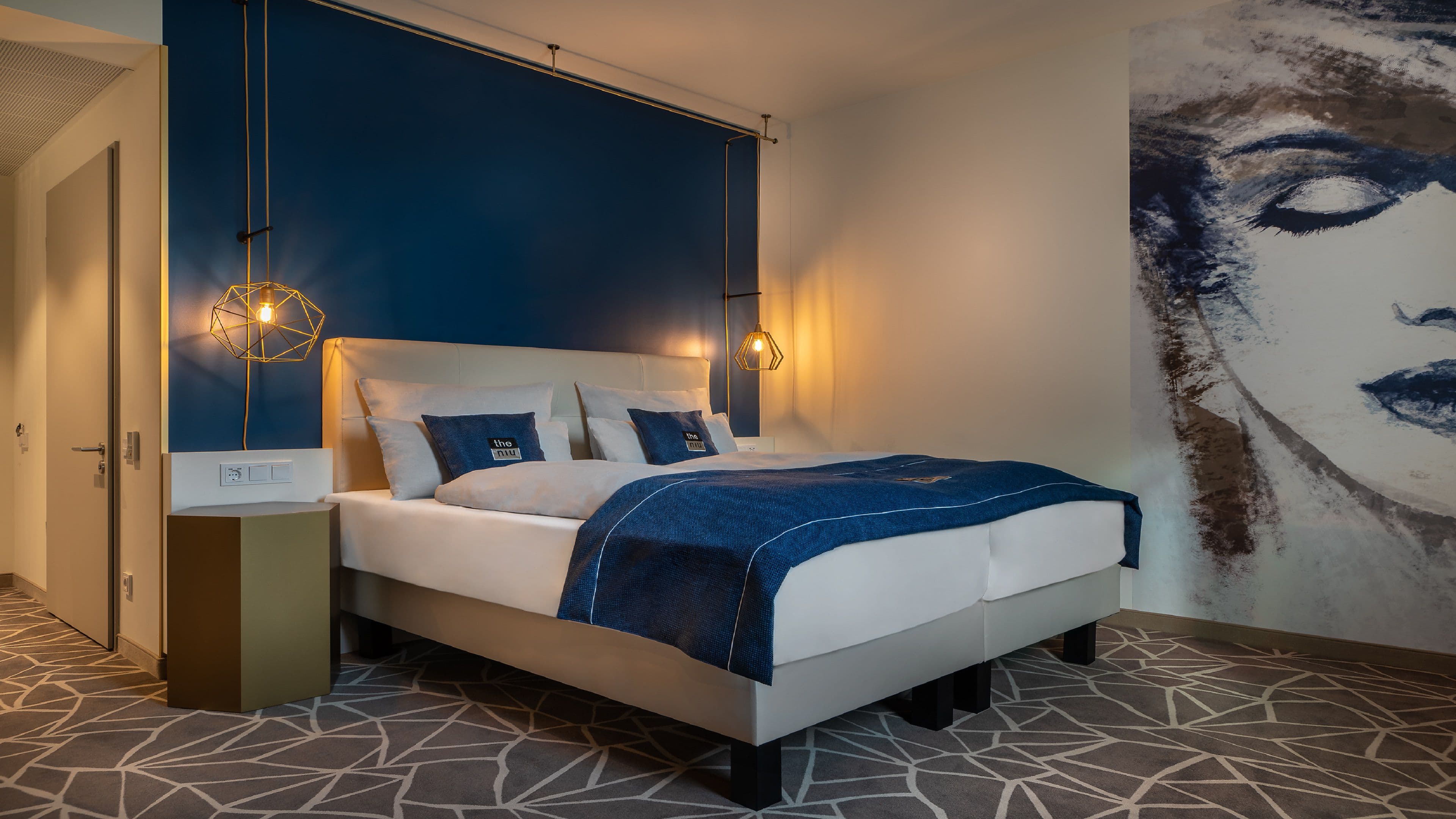 Holiday Inn - the niu, Ridge Halle Central Station — 6