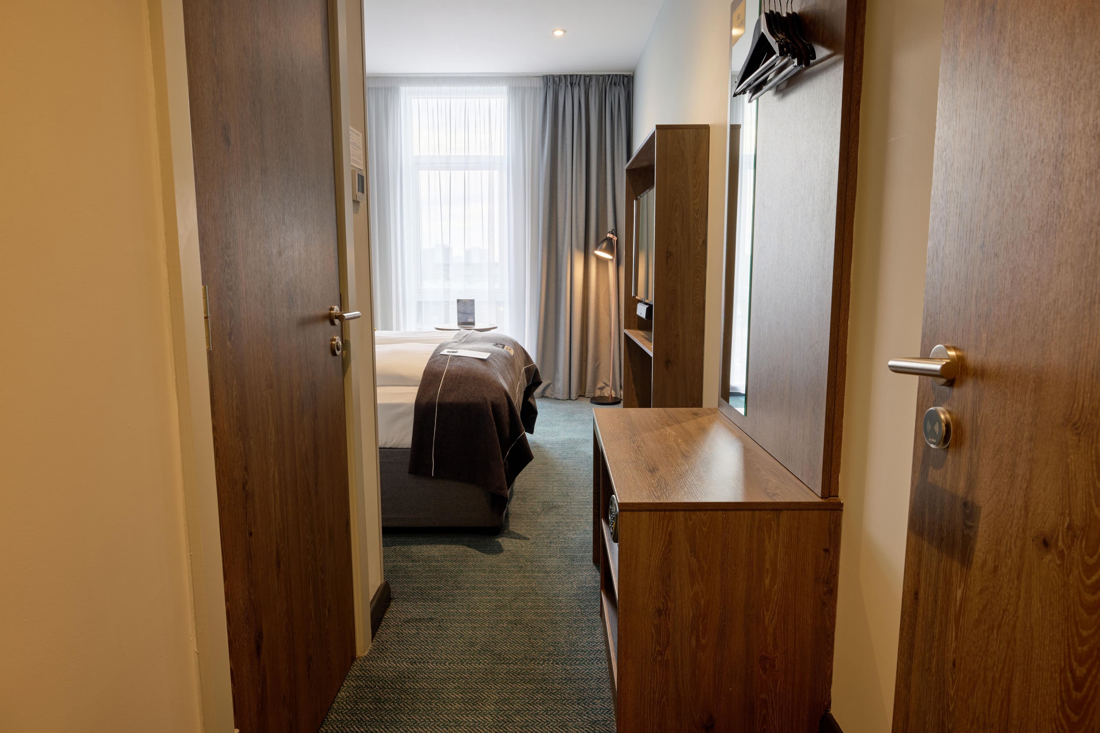 Standard Room - Image 15