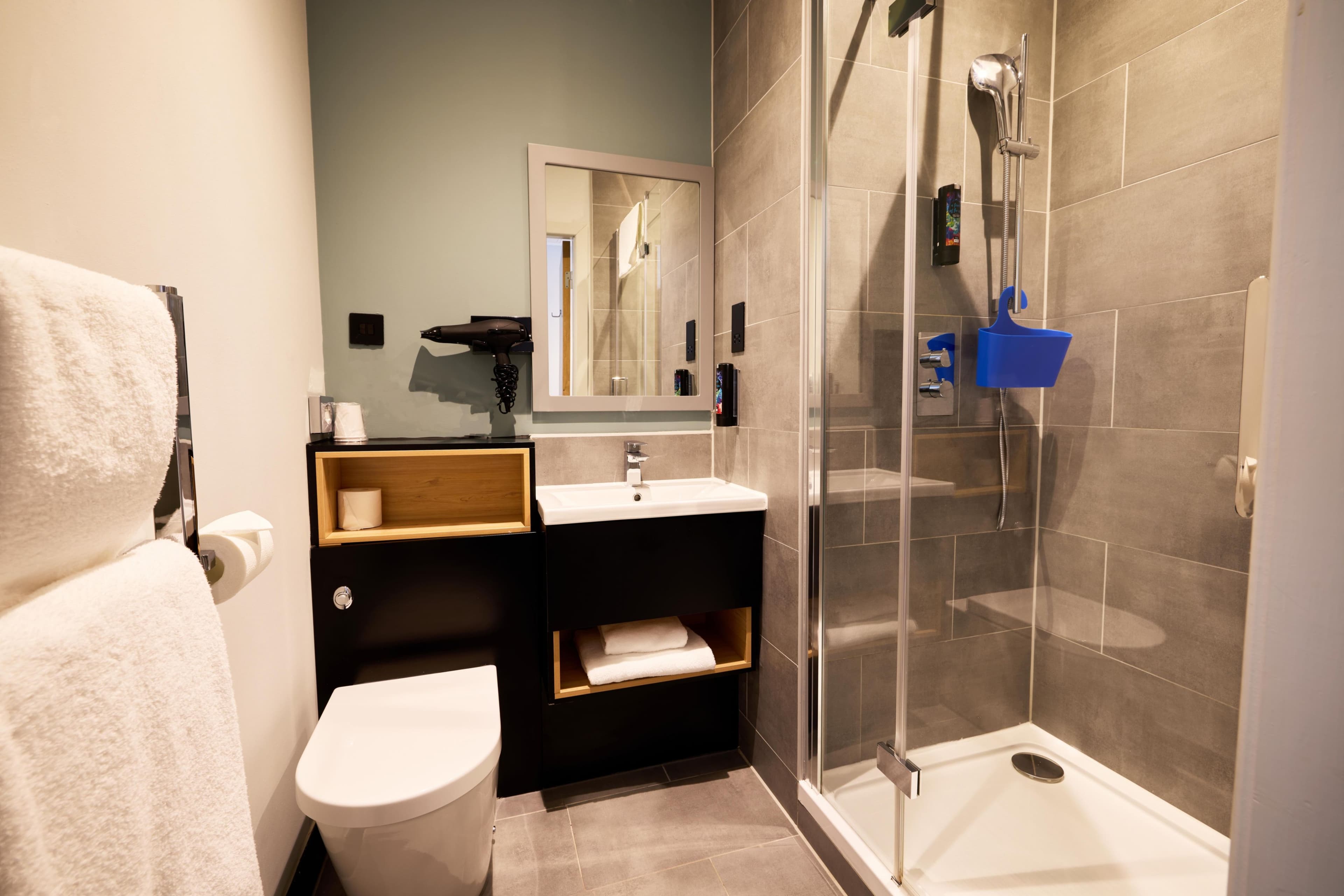 Standard Room - Image 12