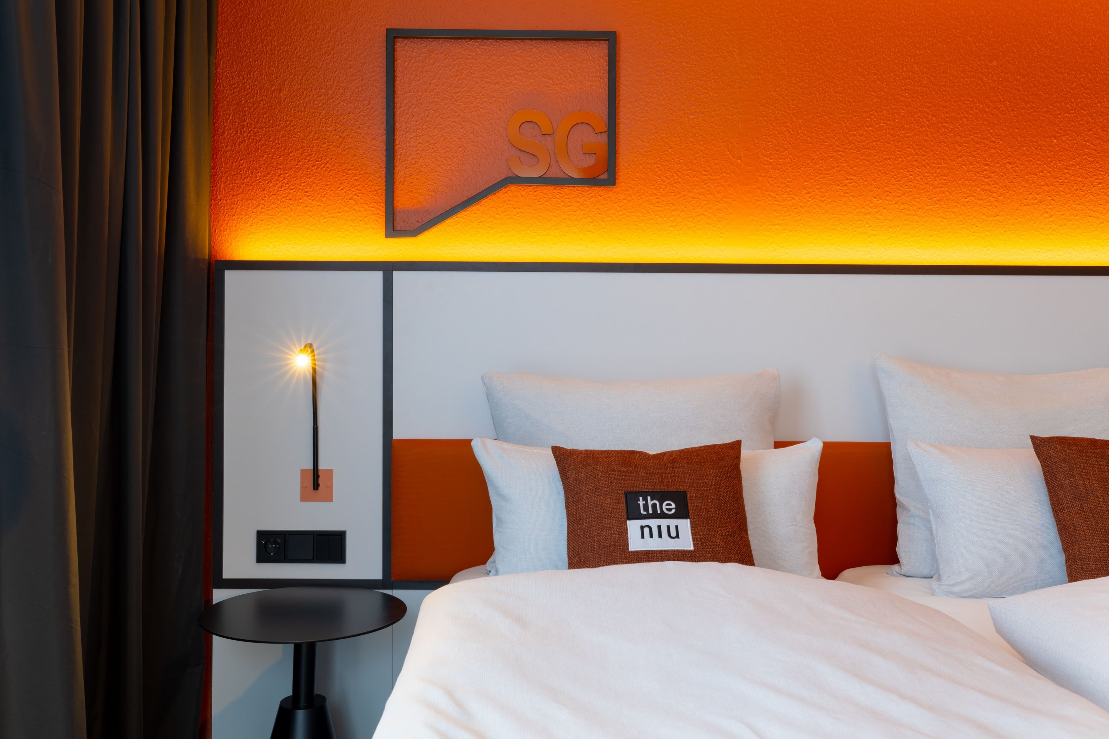 Holiday Inn - the niu, Blade Solingen — 28