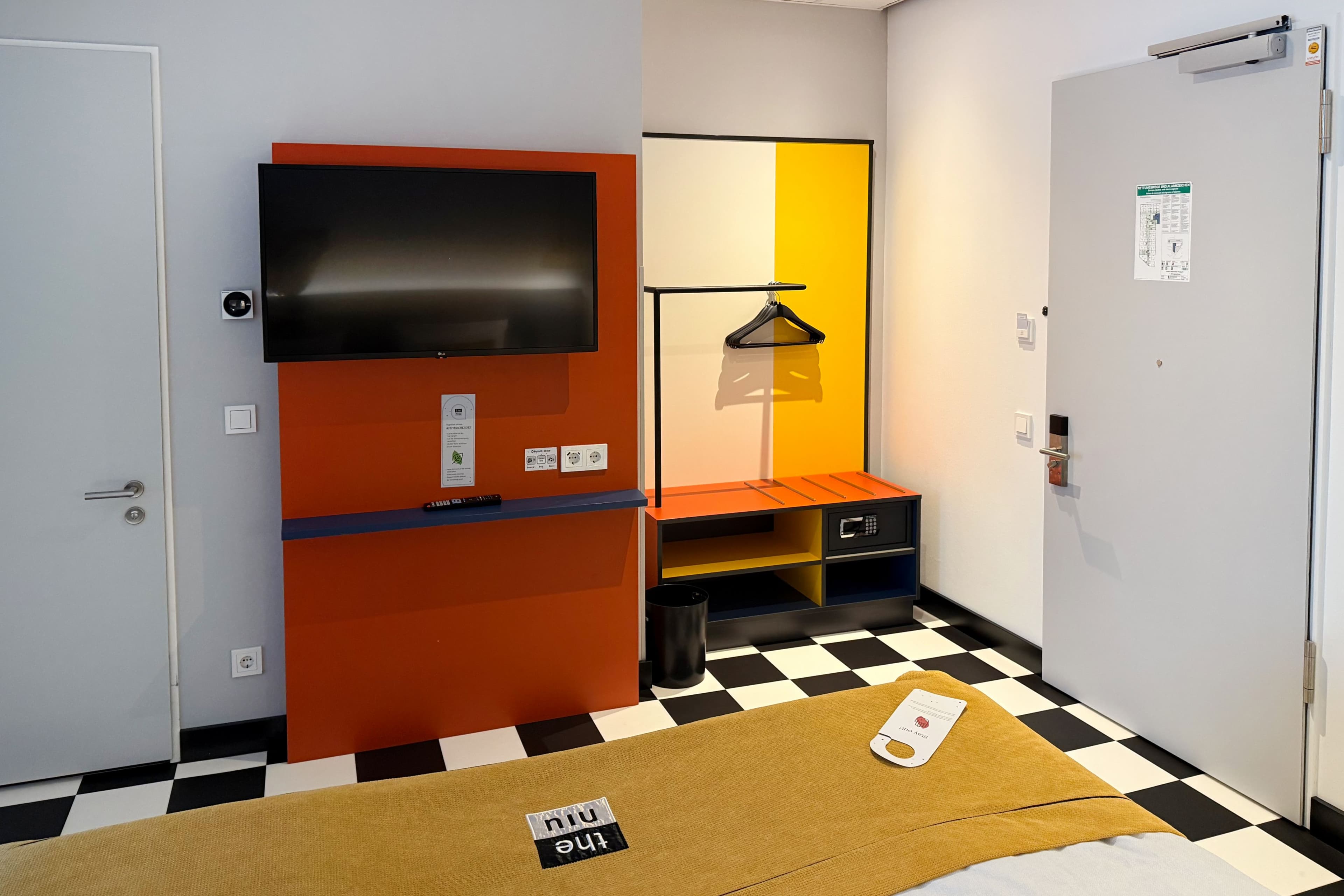 Holiday Inn - the niu, Form Stuttgart Feuerbach — 22