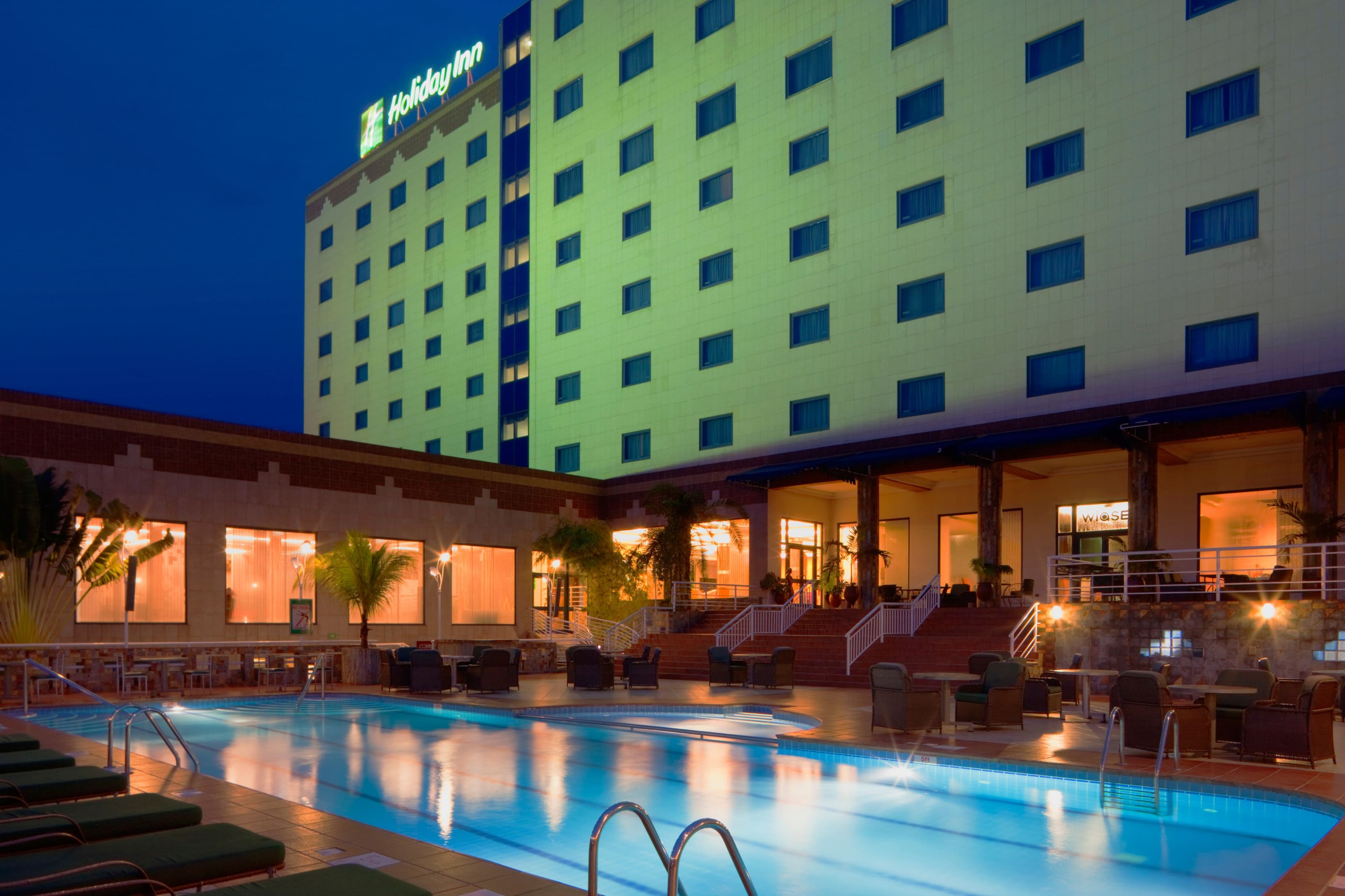 Holiday Inn Accra Airport - Image 1