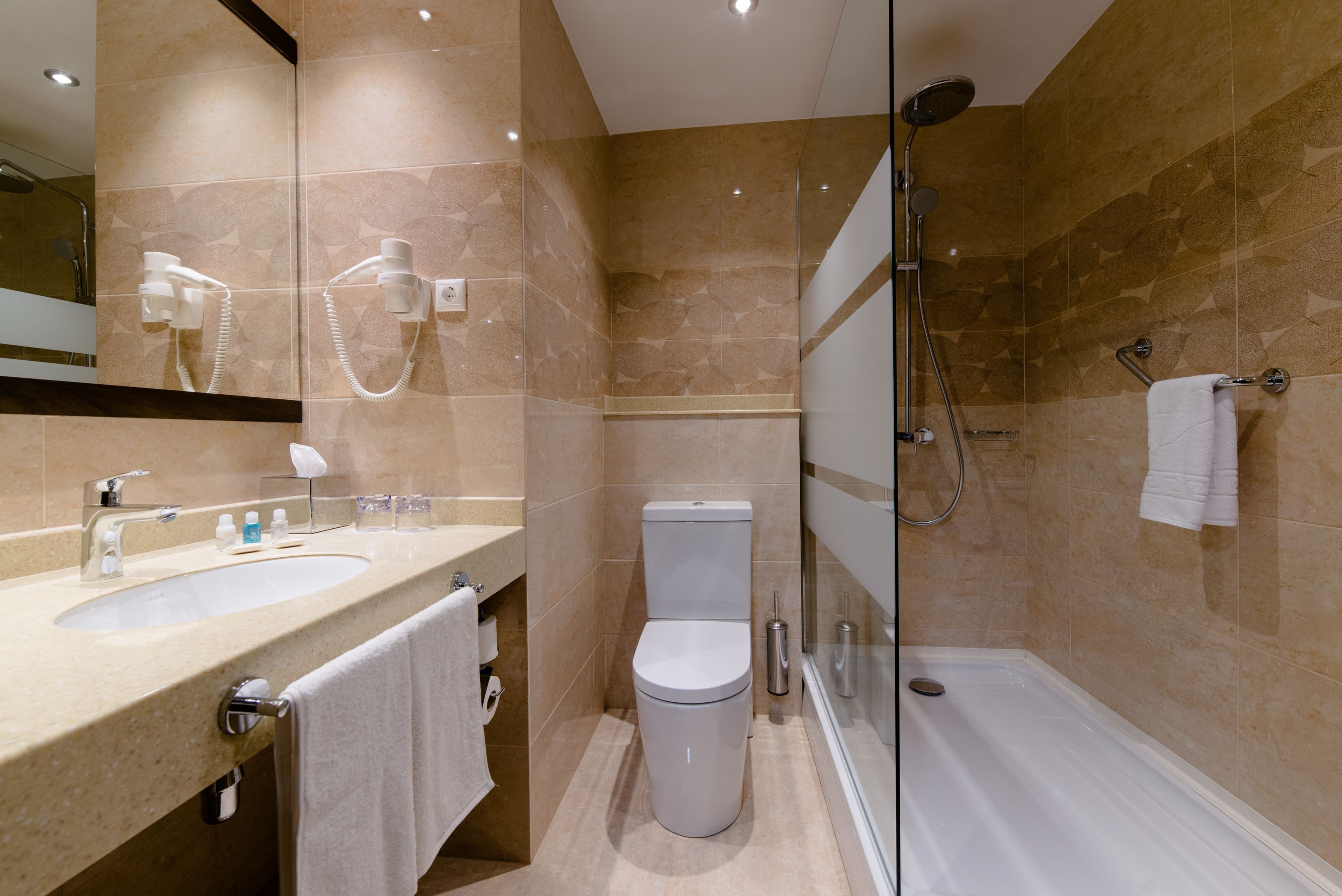 Holiday Inn Aktau — 9