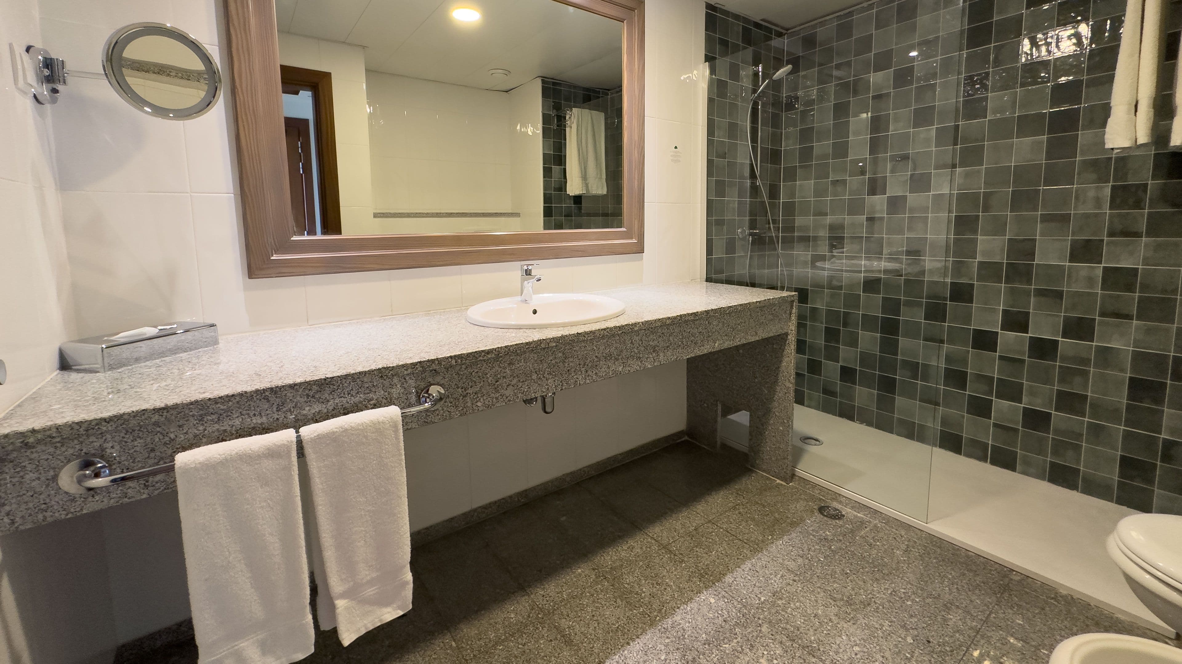Holiday Inn Algarve Albufeira - Image 4