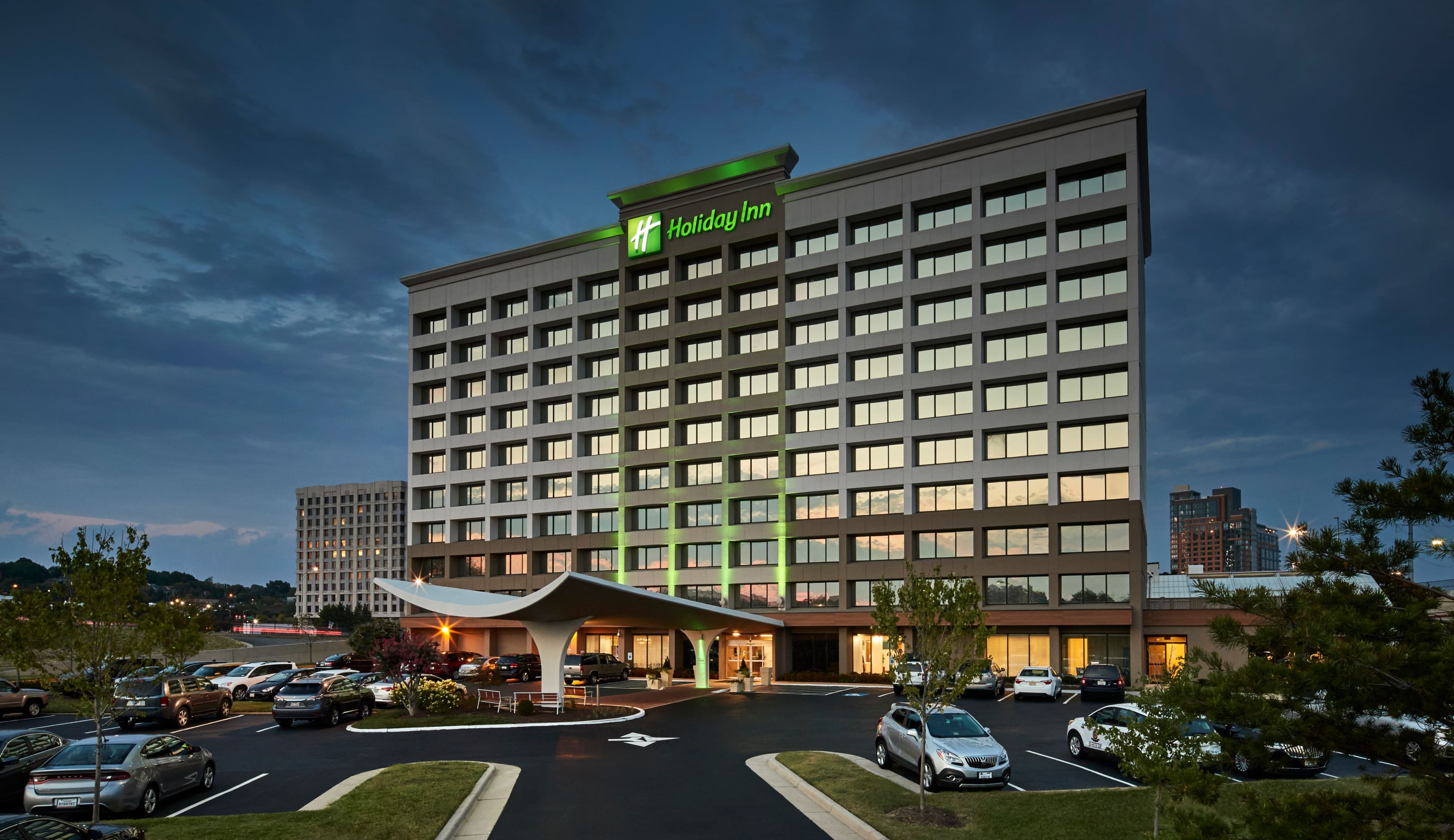 Holiday Inn Alexandria - Carlyle - Image 1
