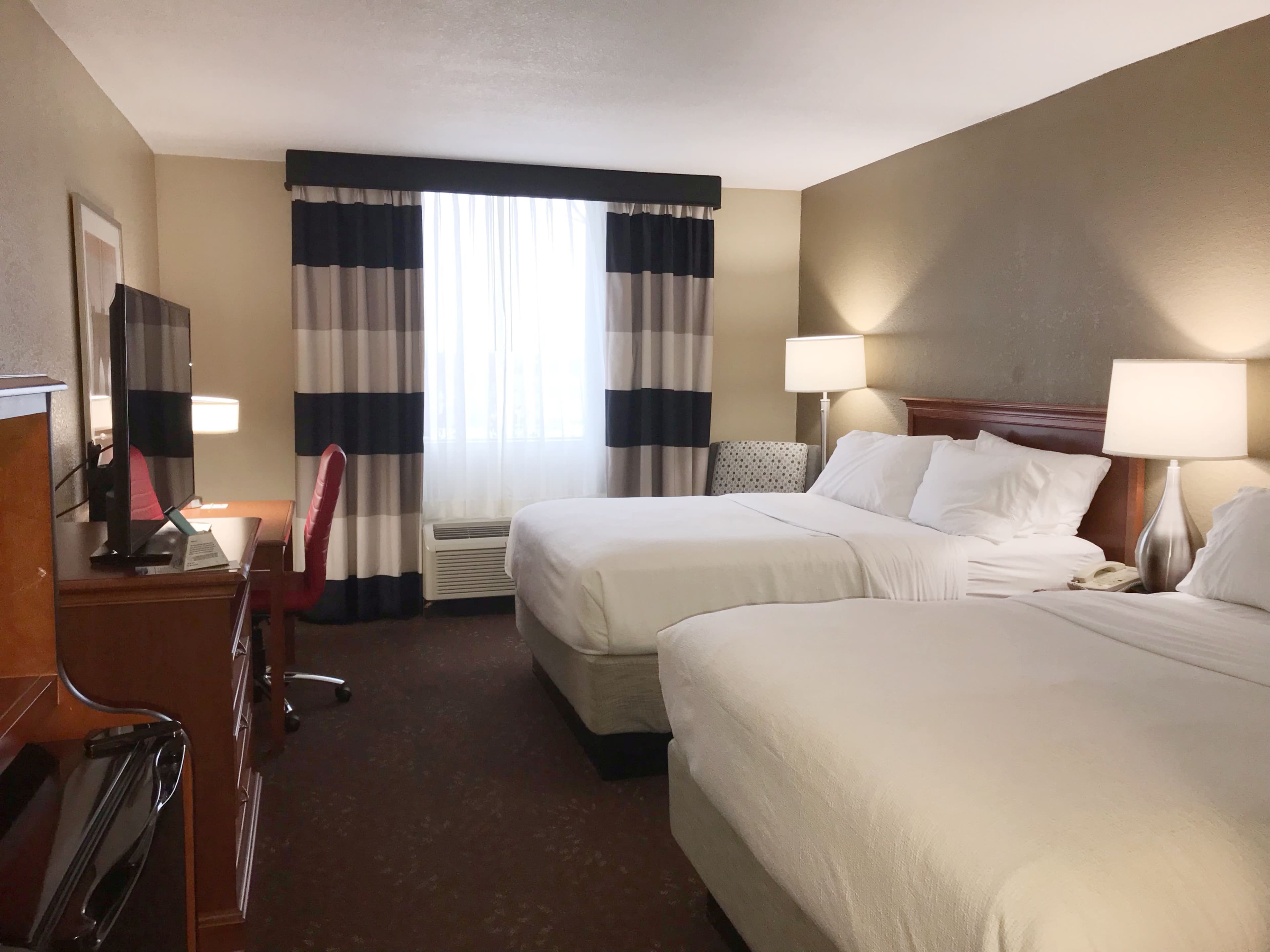 Holiday Inn Alexandria — 16