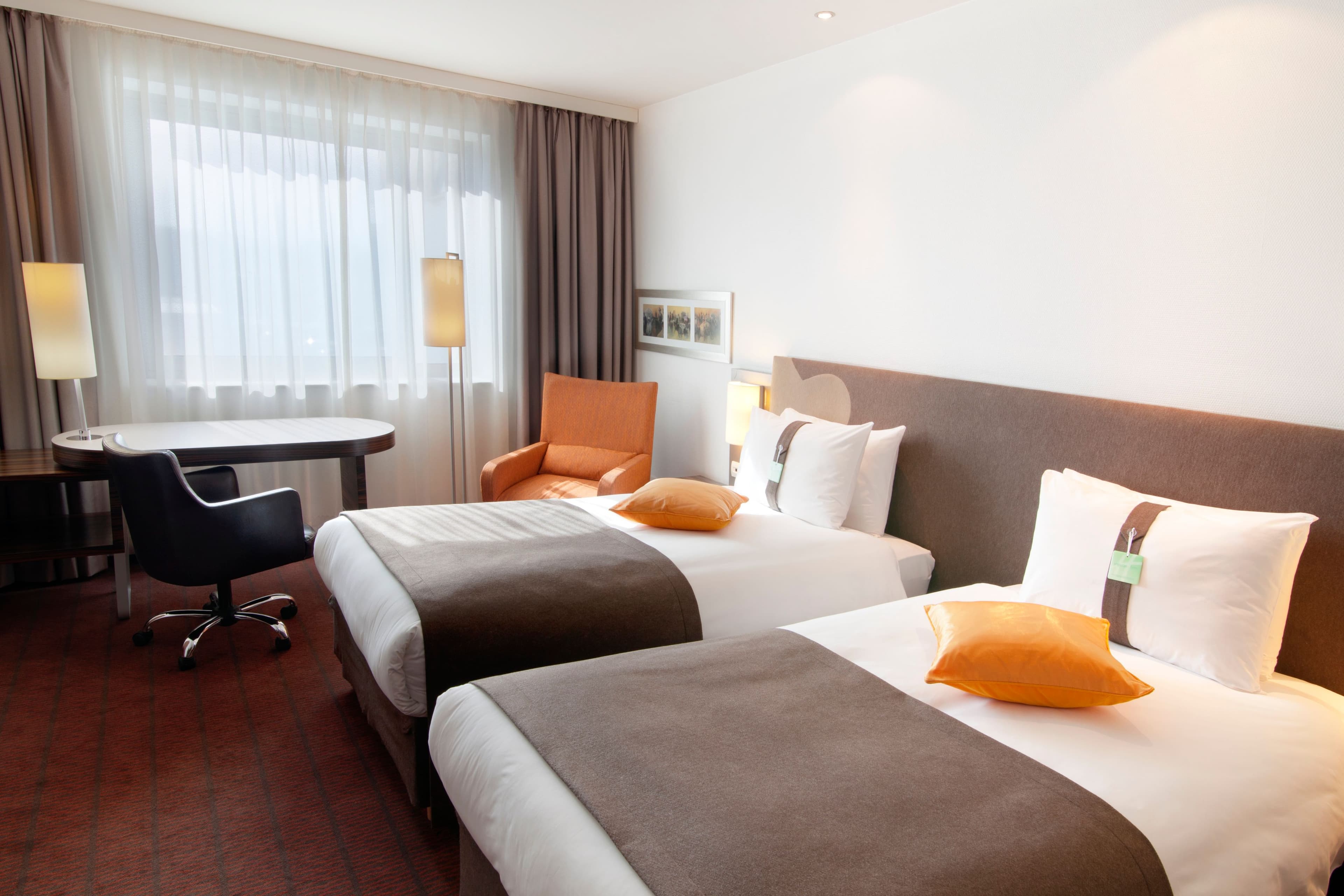 Holiday Inn Almaty — 18
