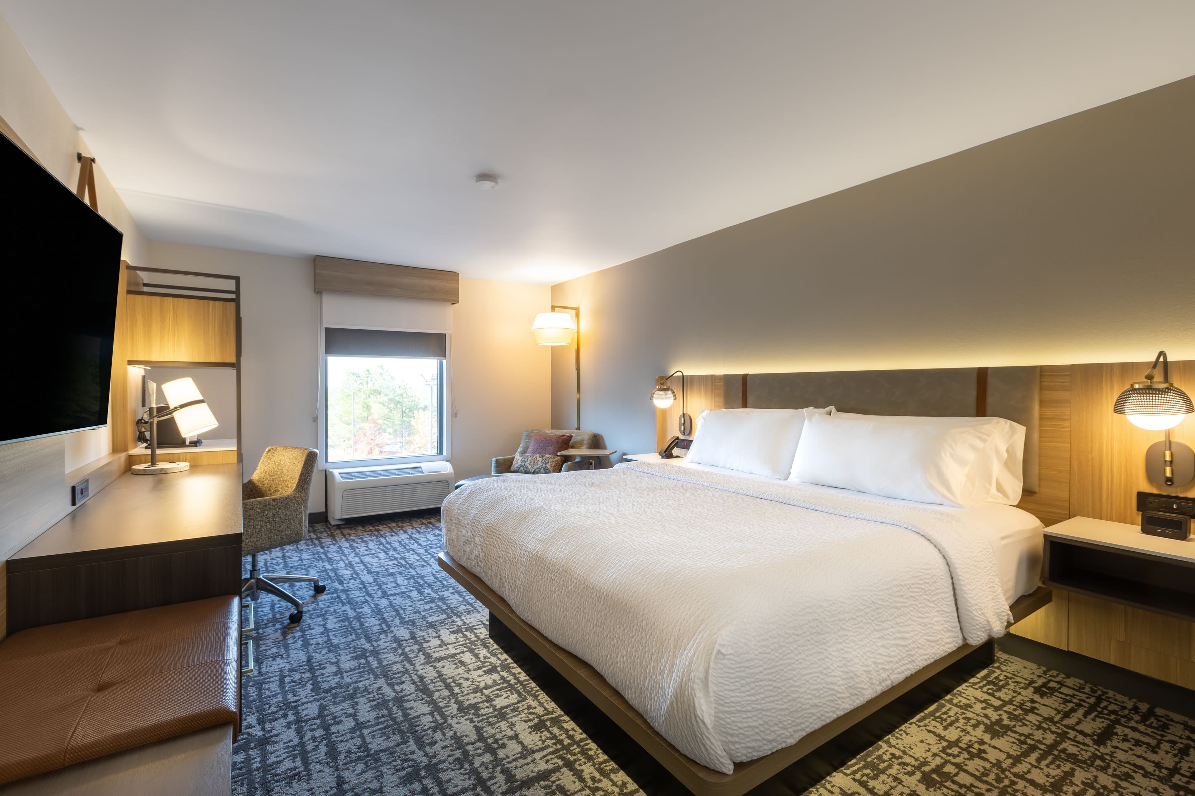 Holiday Inn Anderson — 8