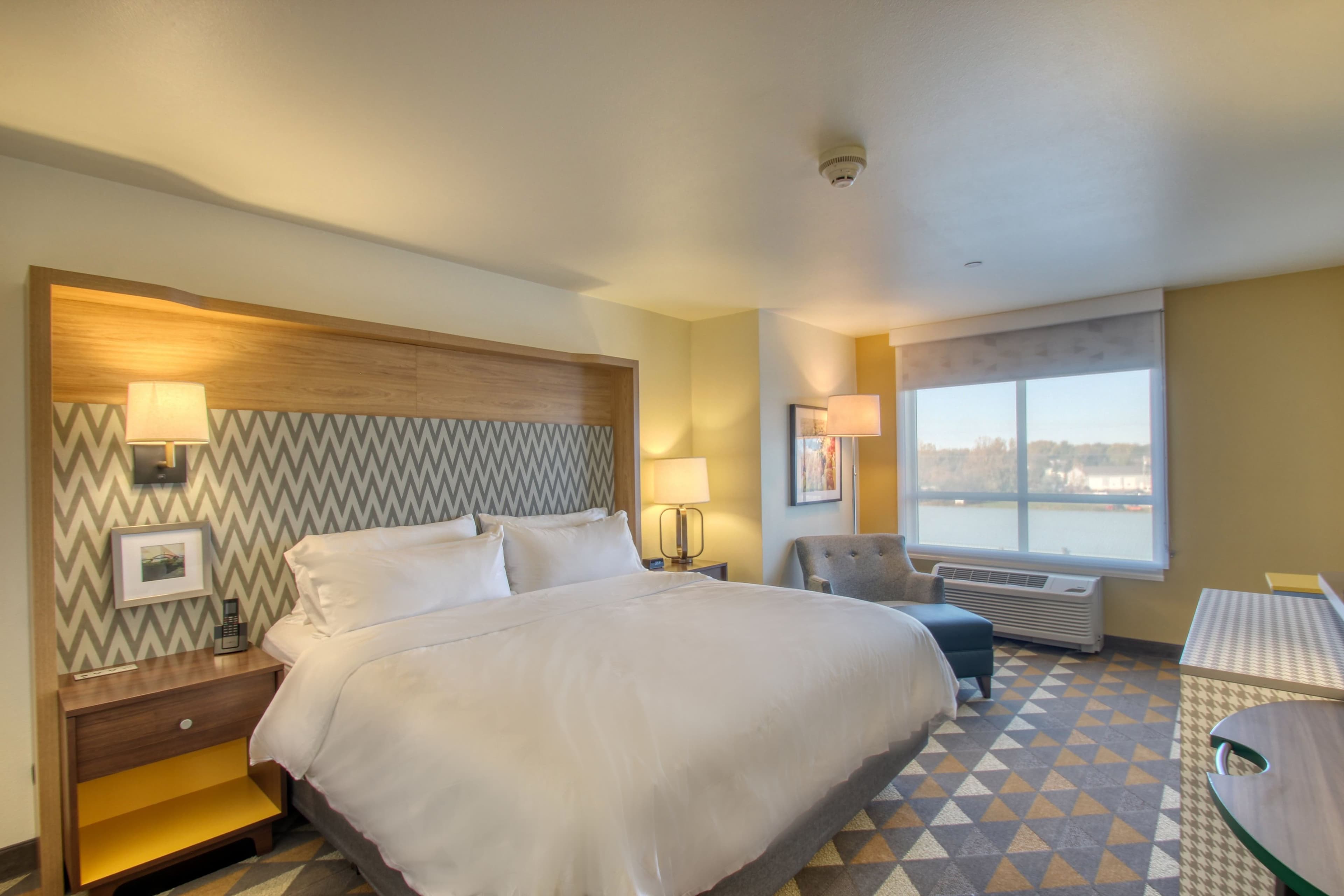 Holiday Inn Appleton - Image 3
