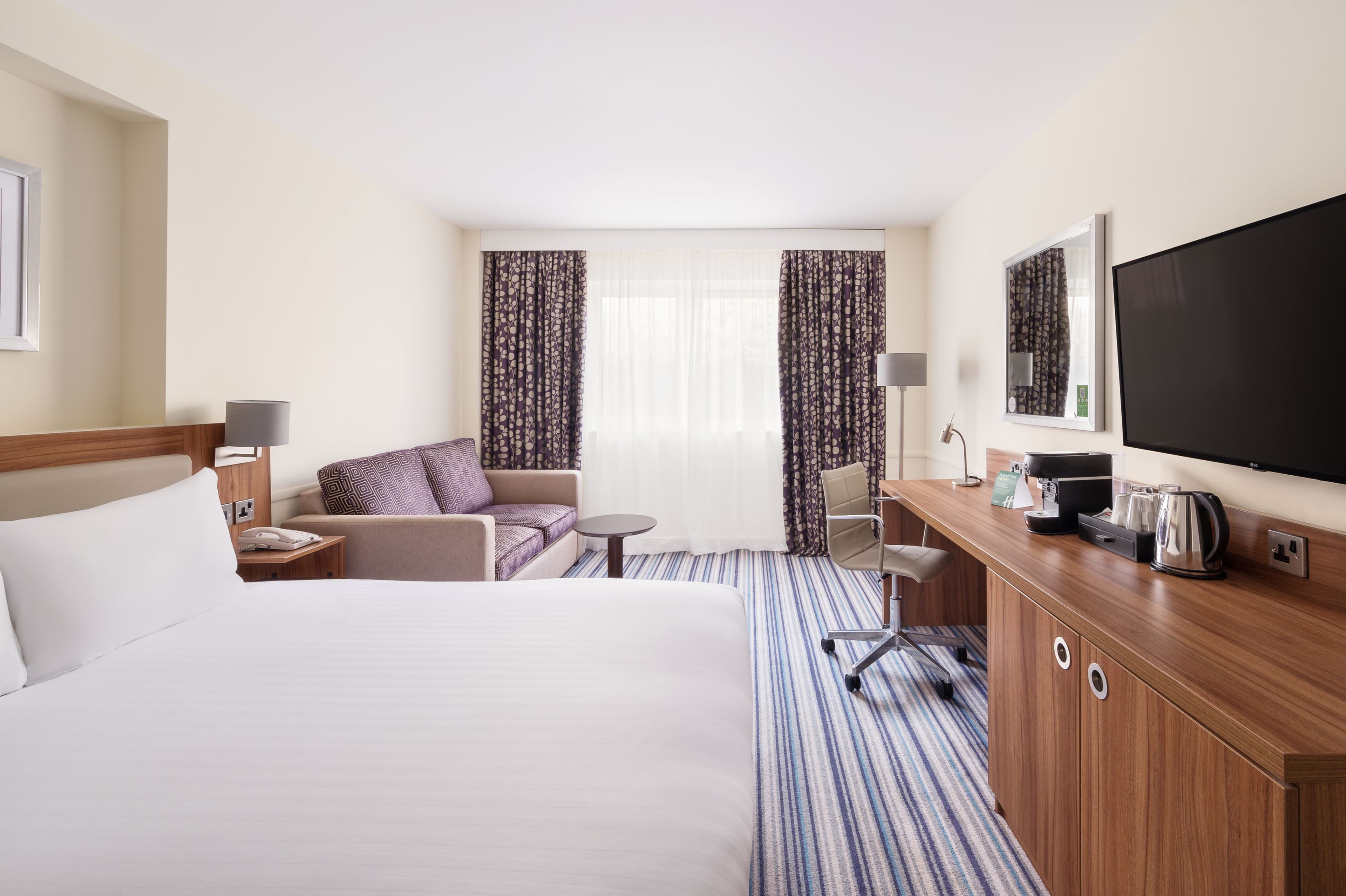 Holiday Inn Ashford - Central - Image 2